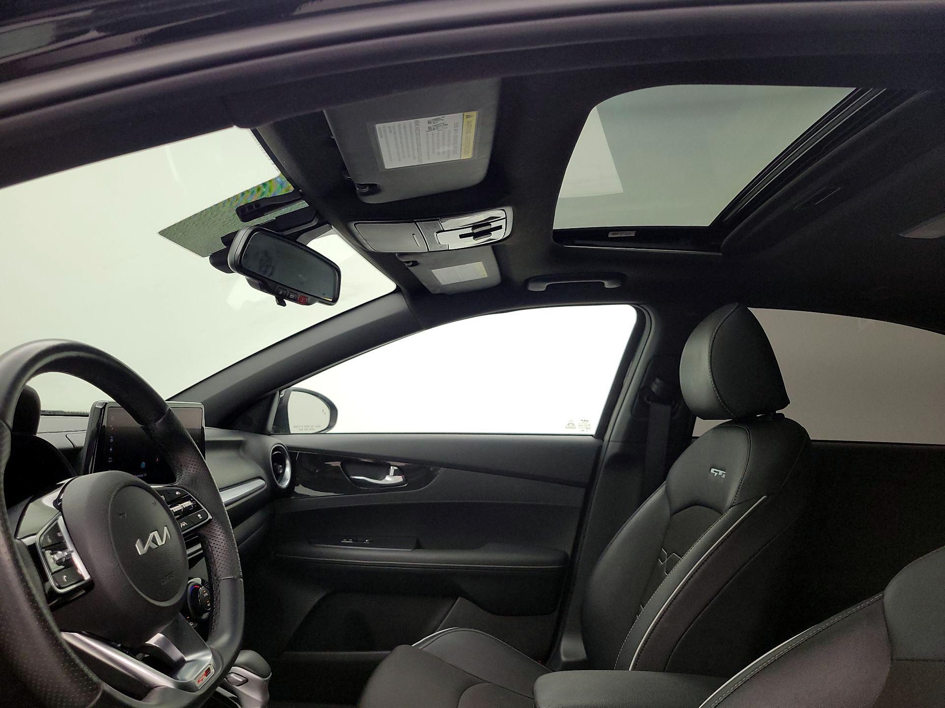 Thumbnail: 2023 Kia Forte - 20