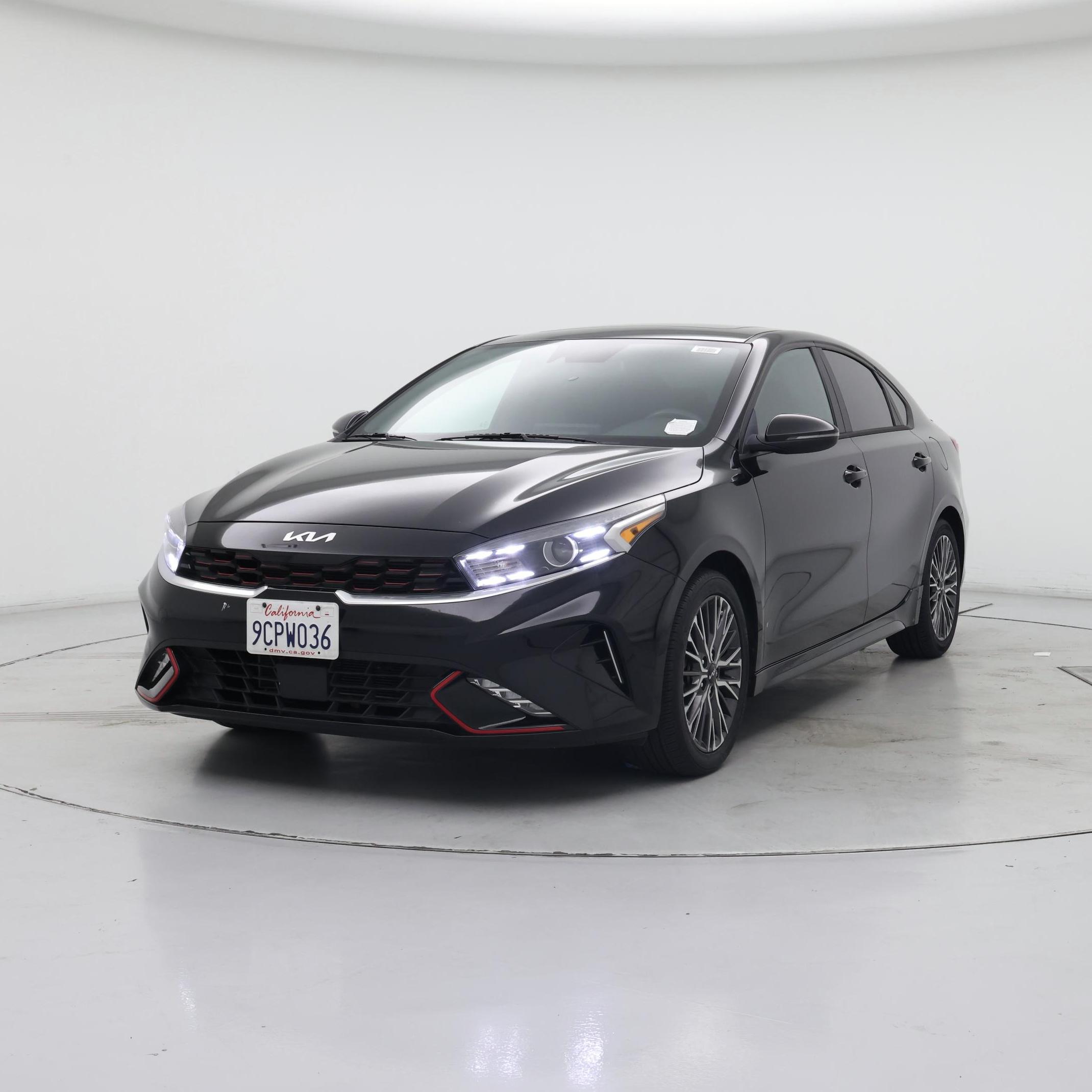 Thumbnail: 2023 Kia Forte - 4