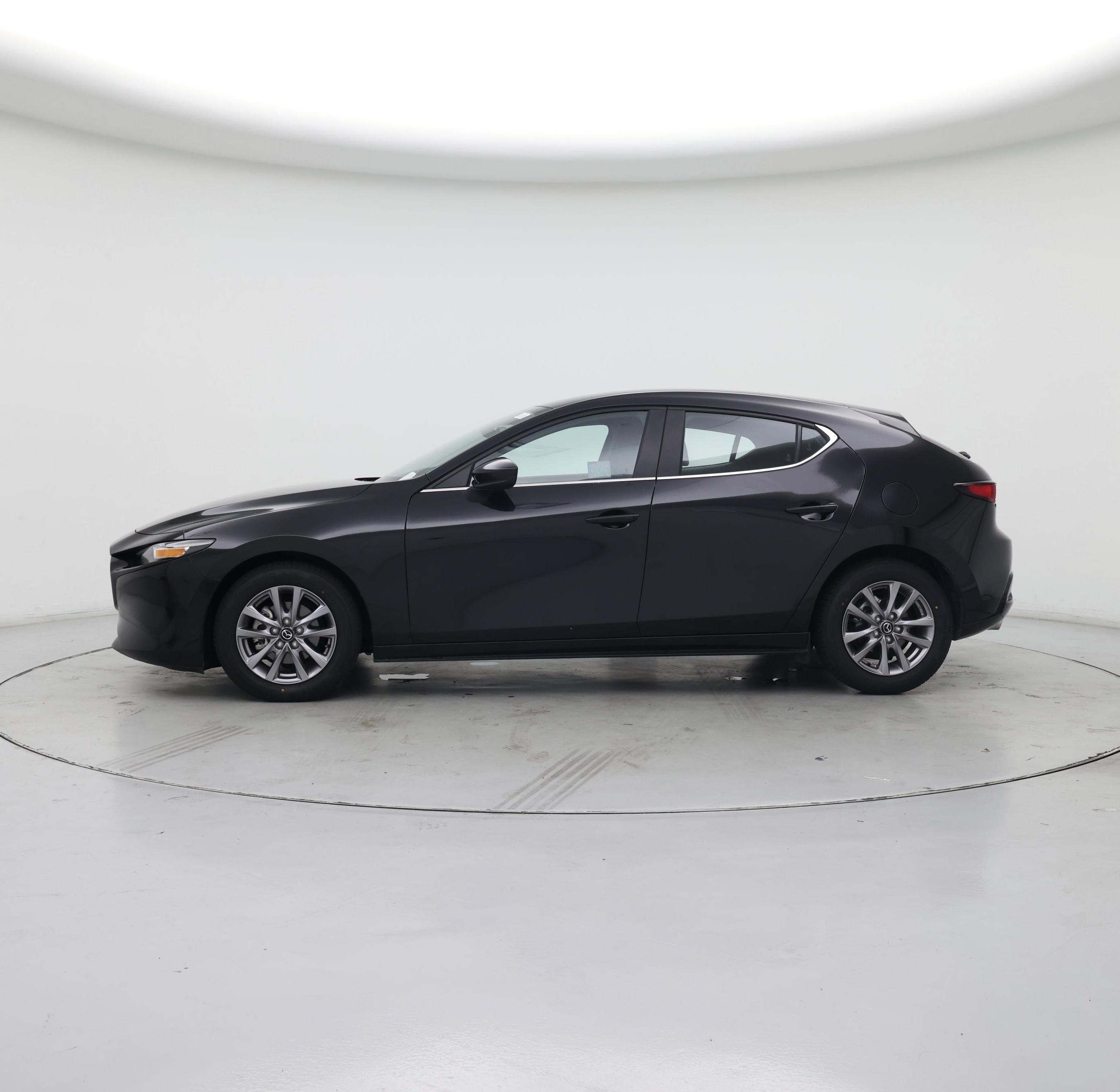 Thumbnail: 2022 Mazda Mazda3 - 3
