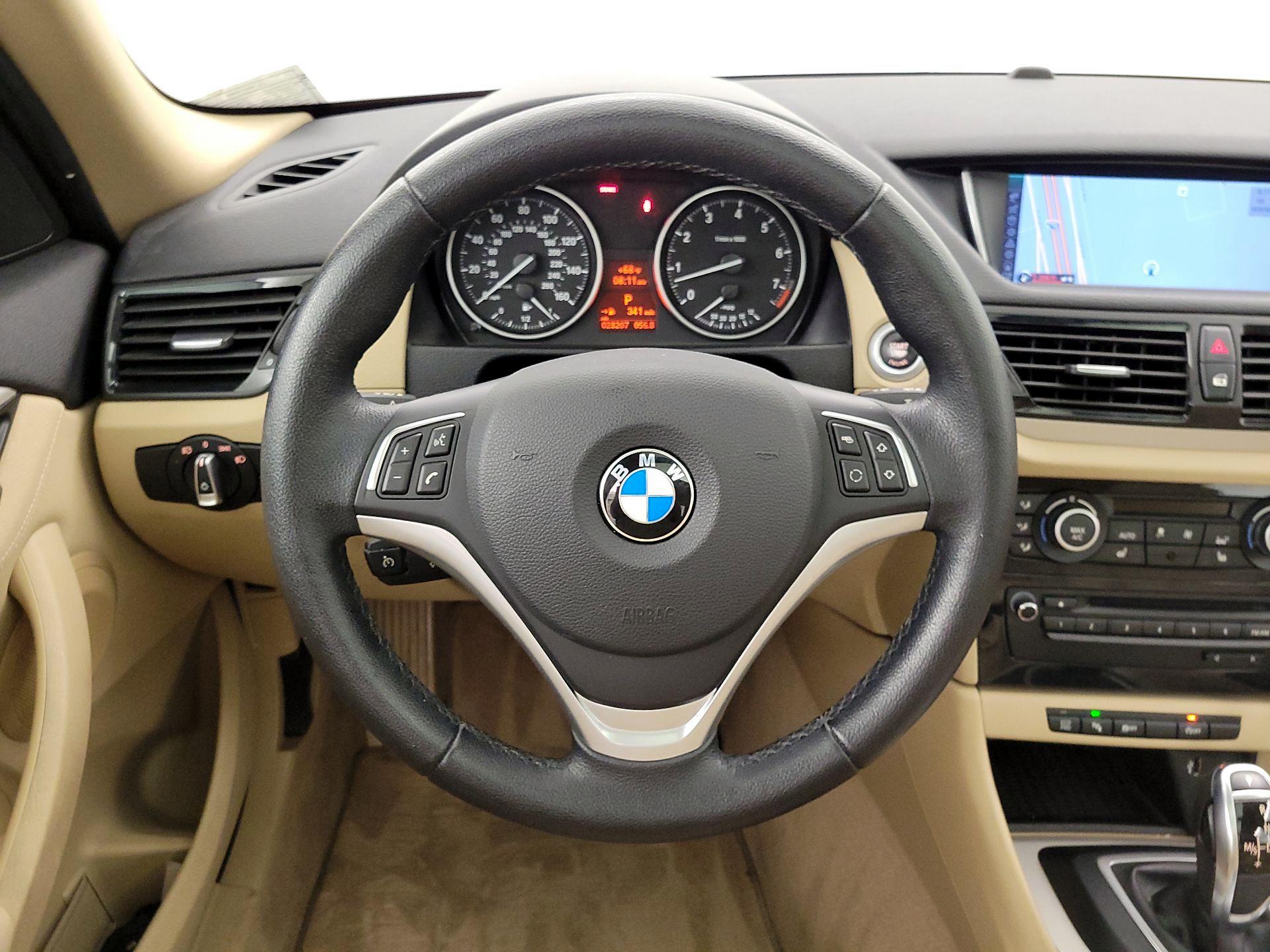 Thumbnail: 2015 BMW X1 - 10