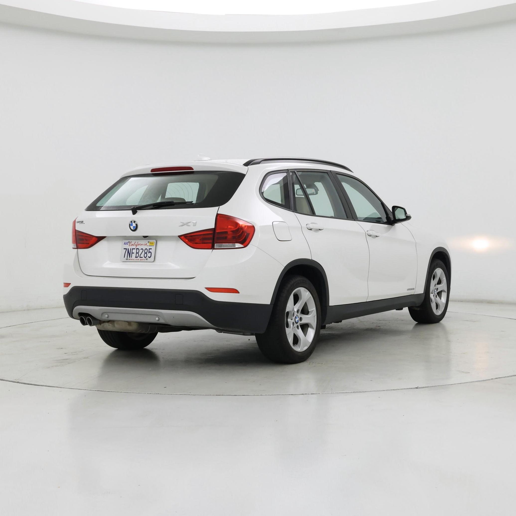 Thumbnail: 2015 BMW X1 - 8