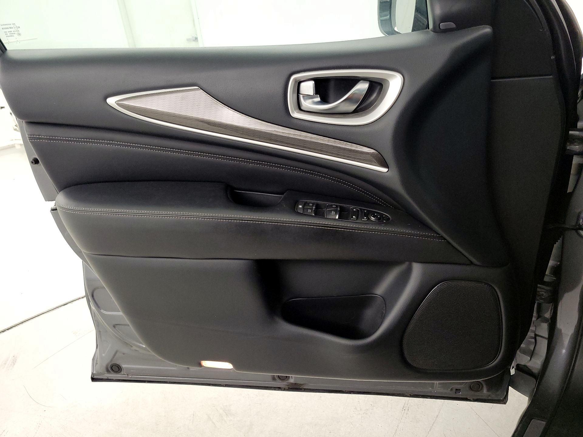 Thumbnail: 2020 INFINITI QX60 - 12