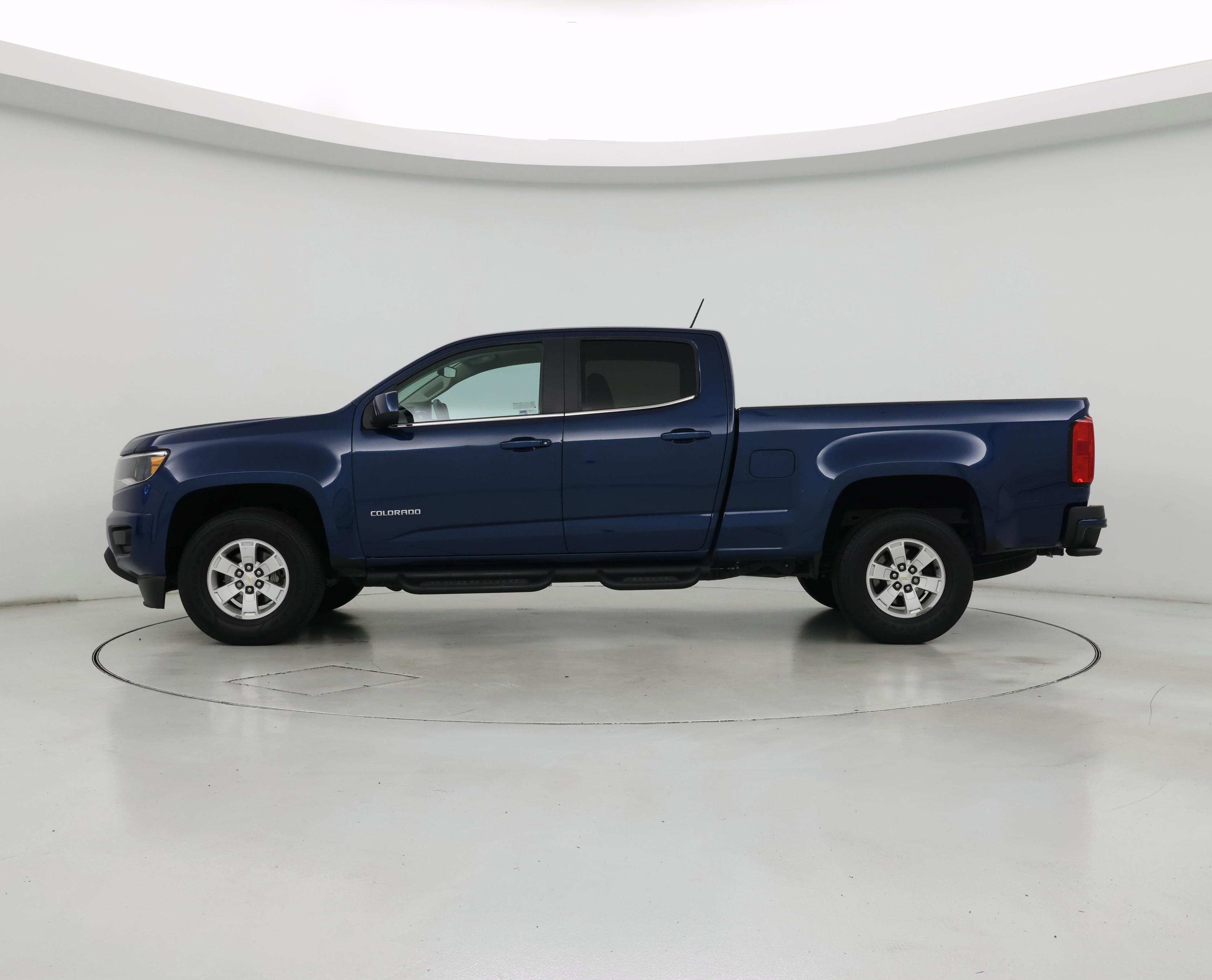 Thumbnail: 2020 Chevrolet Colorado - 3