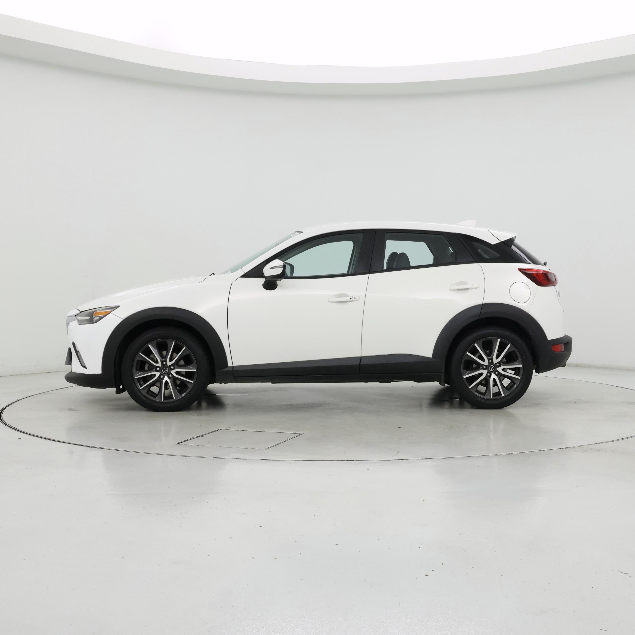 Thumbnail: 2017 Mazda CX-3 - 3
