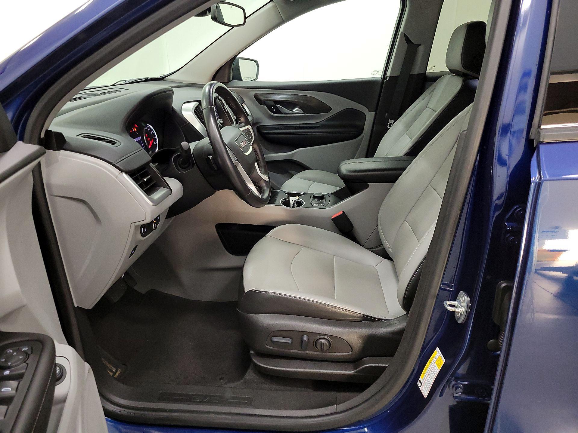 Thumbnail: 2022 GMC Terrain - 11