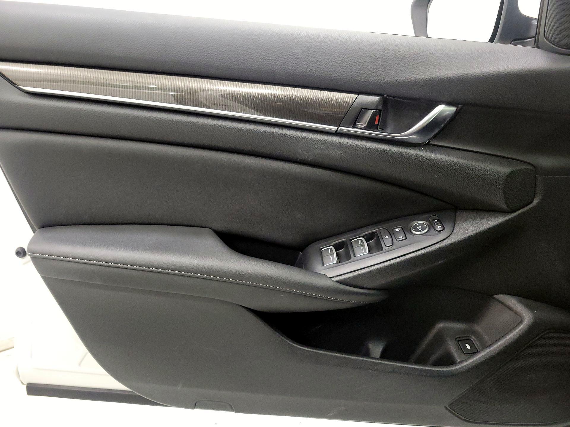 Thumbnail: 2019 Honda Accord - 12