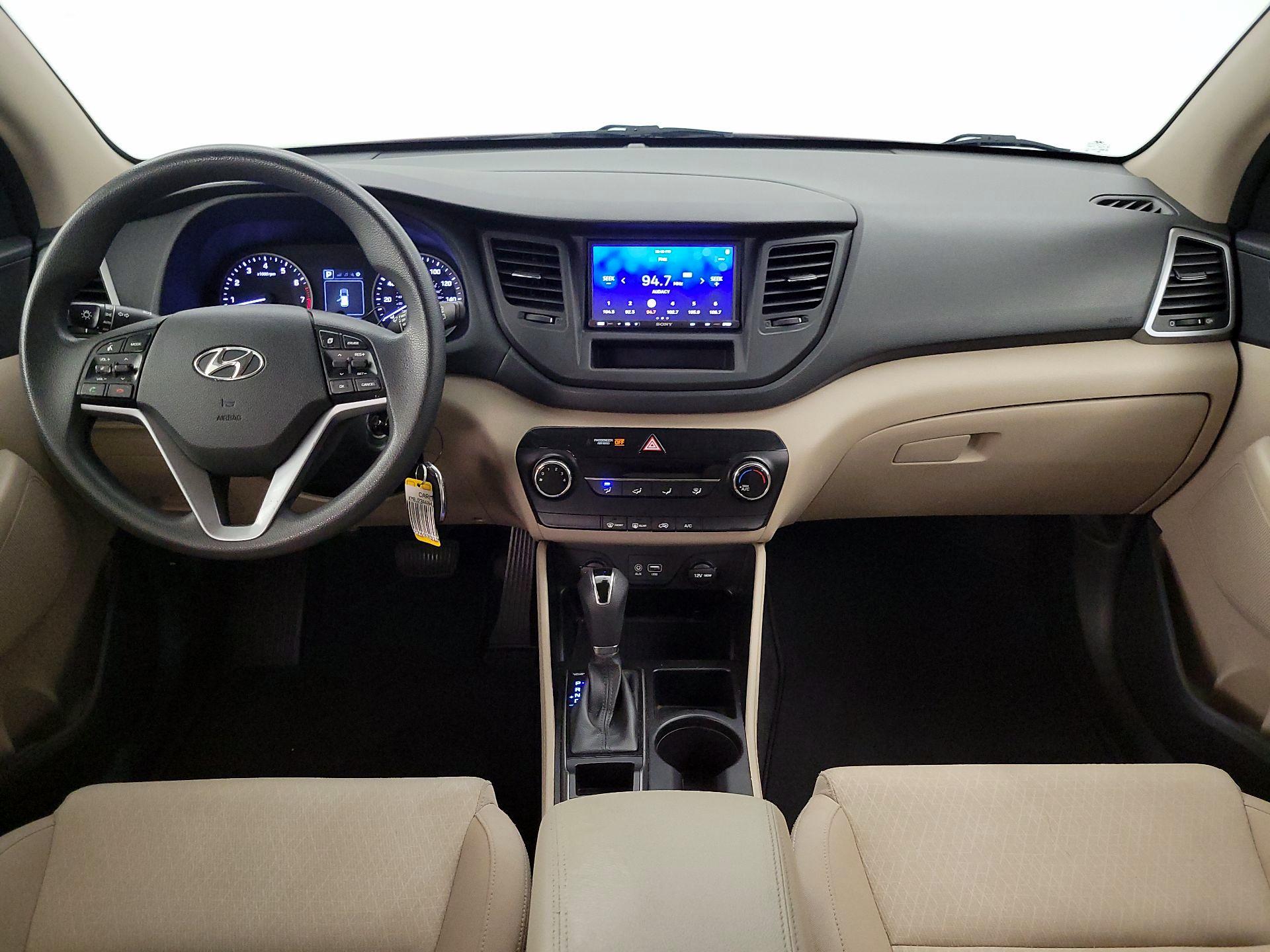 Thumbnail: 2017 Hyundai Tucson - 9