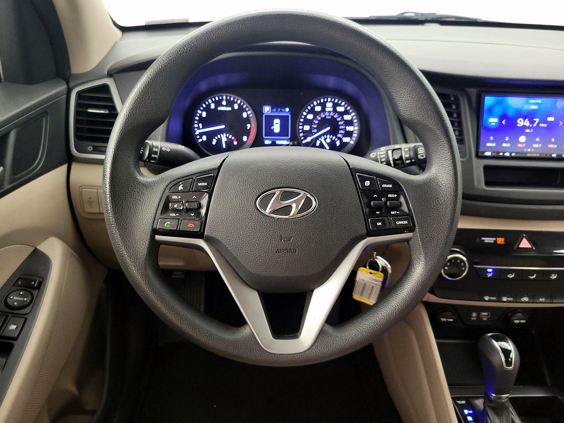 Thumbnail: 2017 Hyundai Tucson - 10