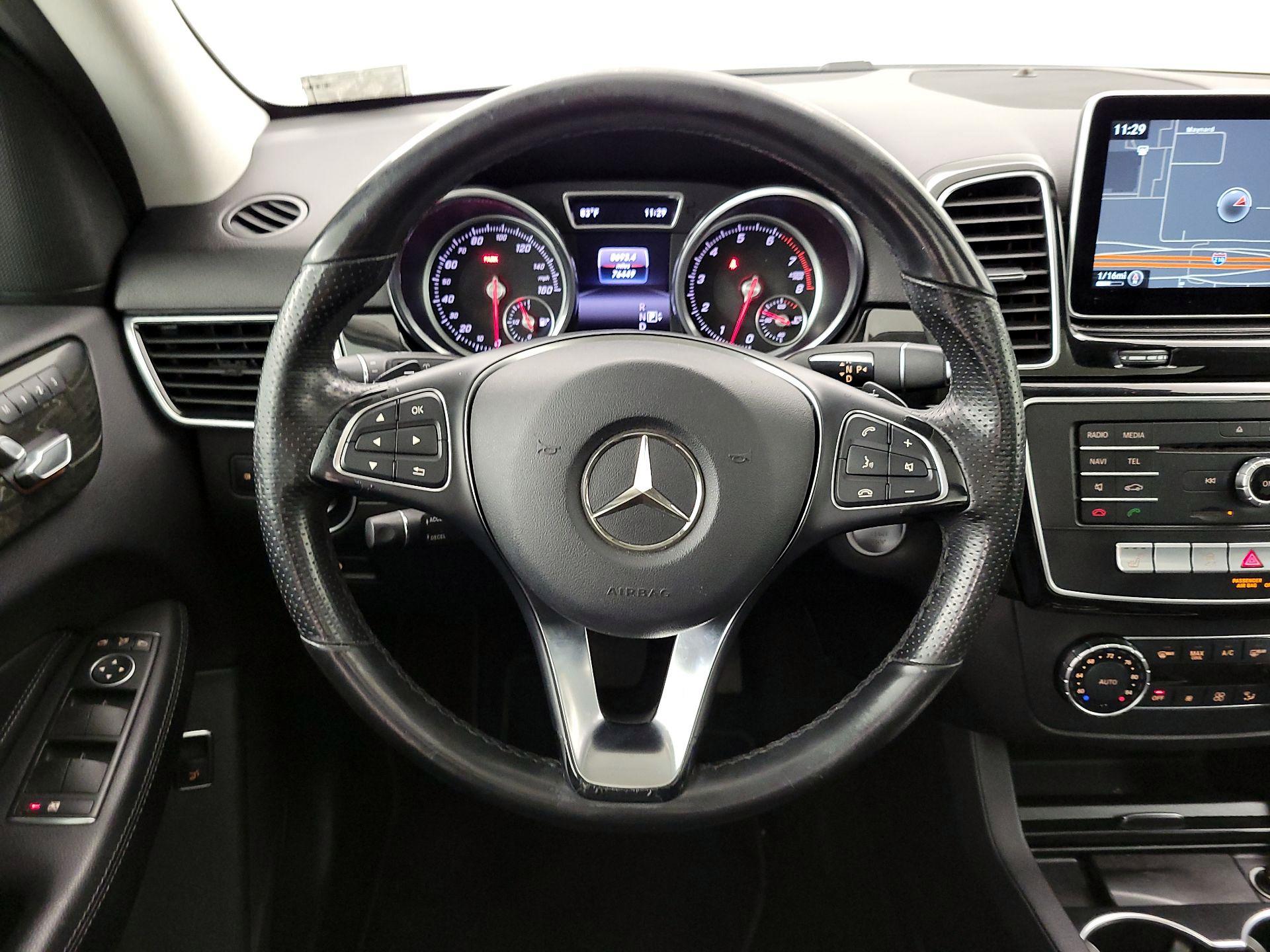 Thumbnail: 2016 Mercedes-Benz GLE - 10