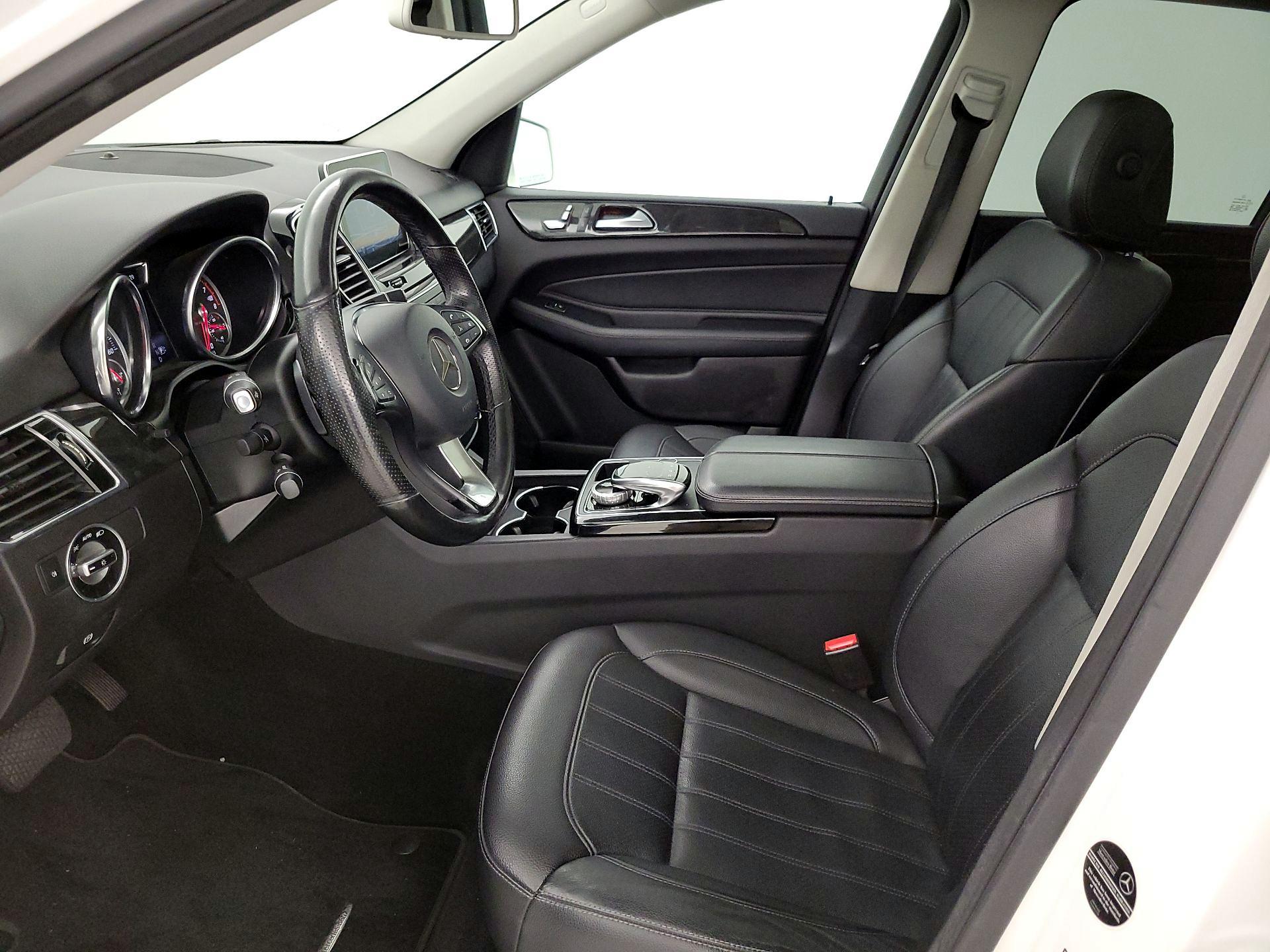 Thumbnail: 2016 Mercedes-Benz GLE - 11