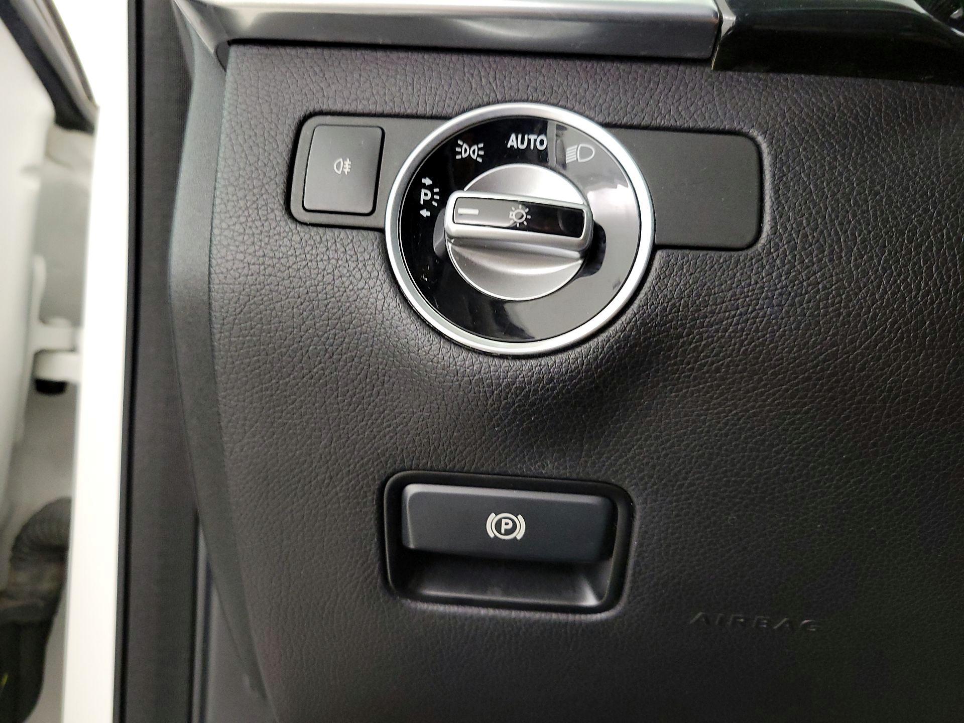 Thumbnail: 2016 Mercedes-Benz GLE - 13