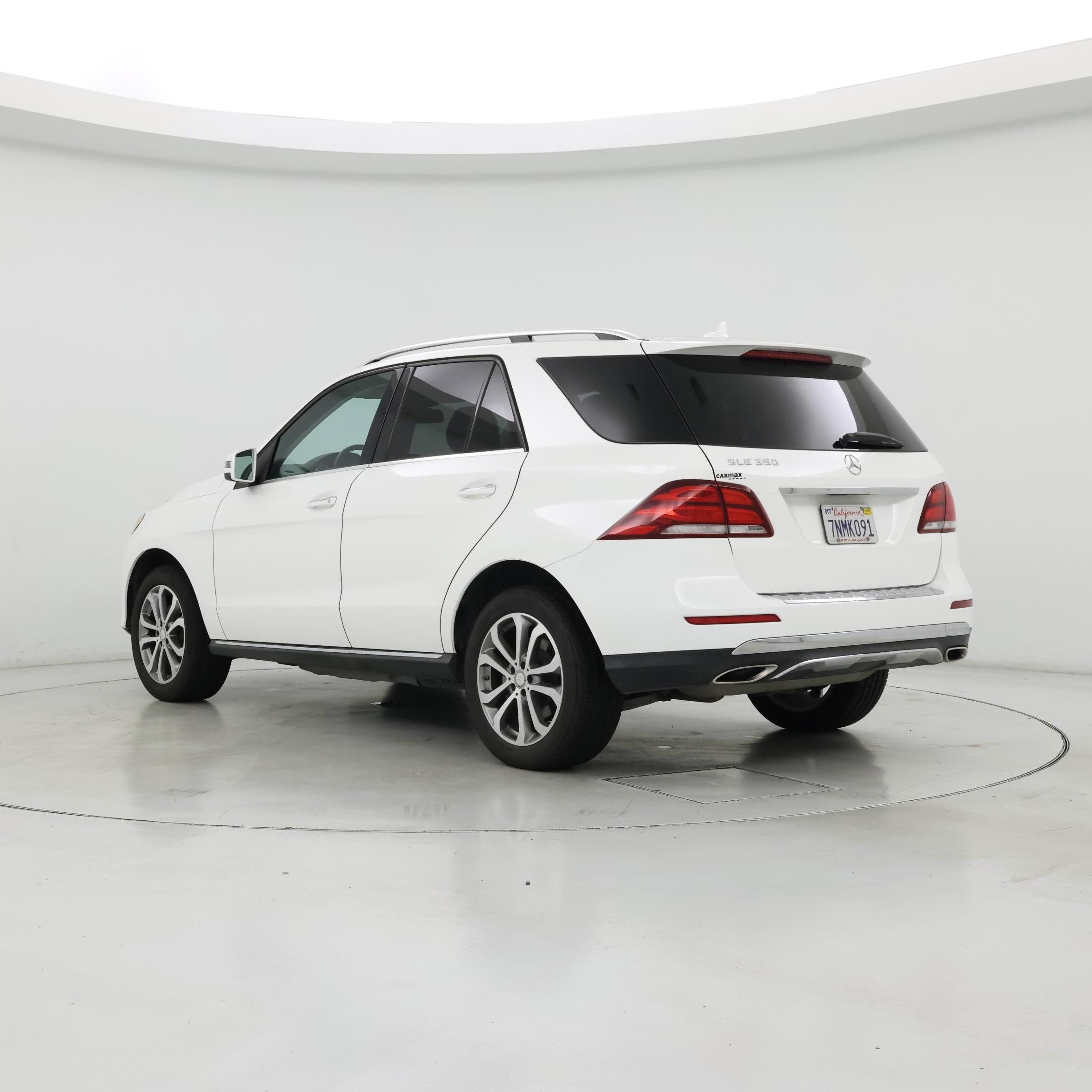 Thumbnail: 2016 Mercedes-Benz GLE - 2