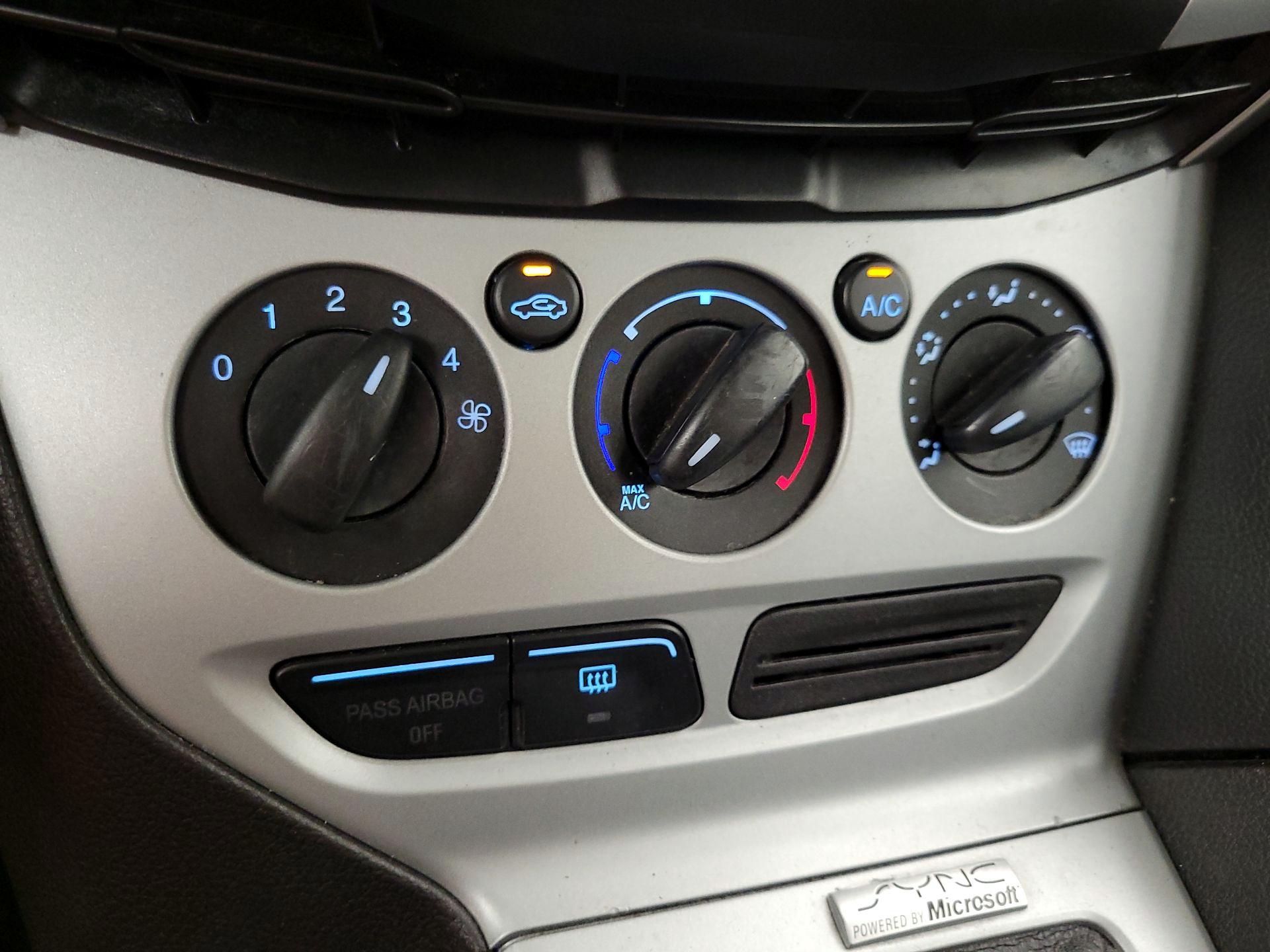Thumbnail: 2013 Ford Focus - 15