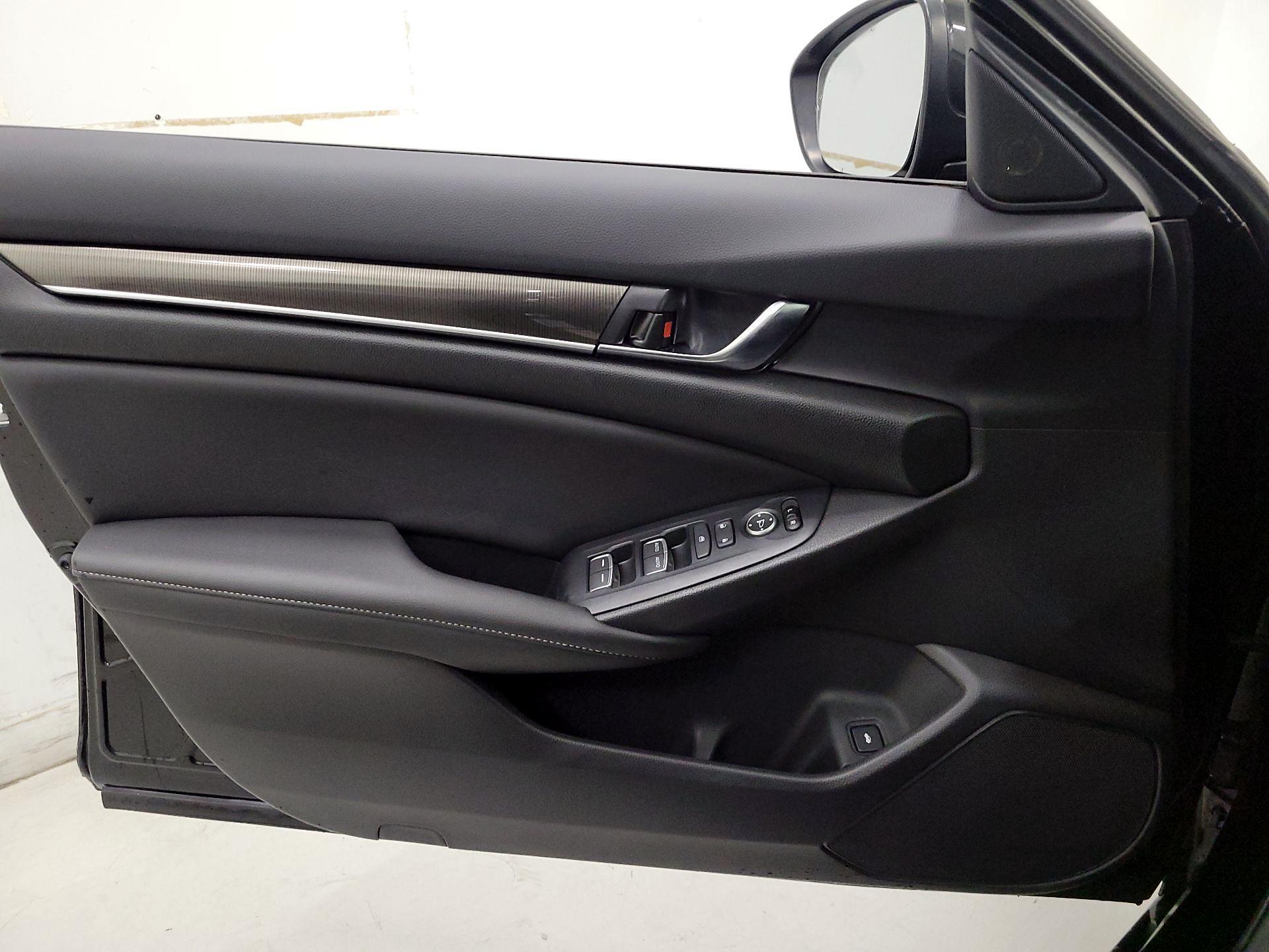 Thumbnail: 2020 Honda Accord - 12