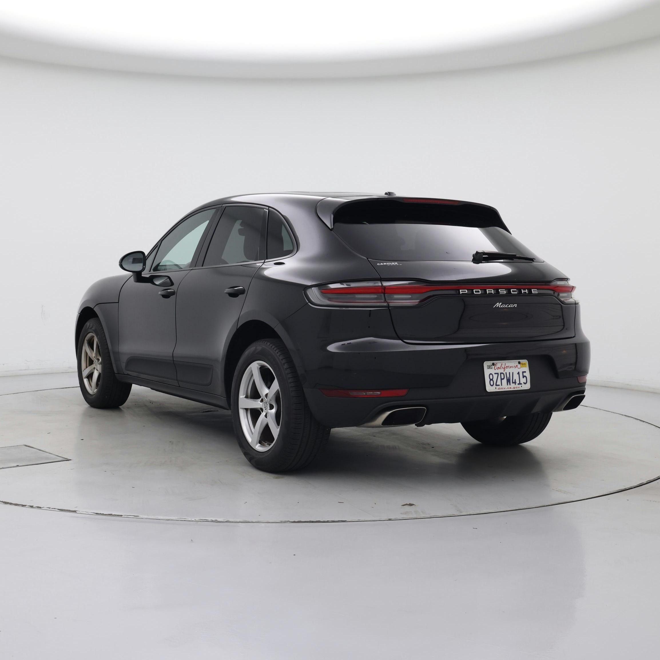 Thumbnail: 2021 Porsche Macan - 2