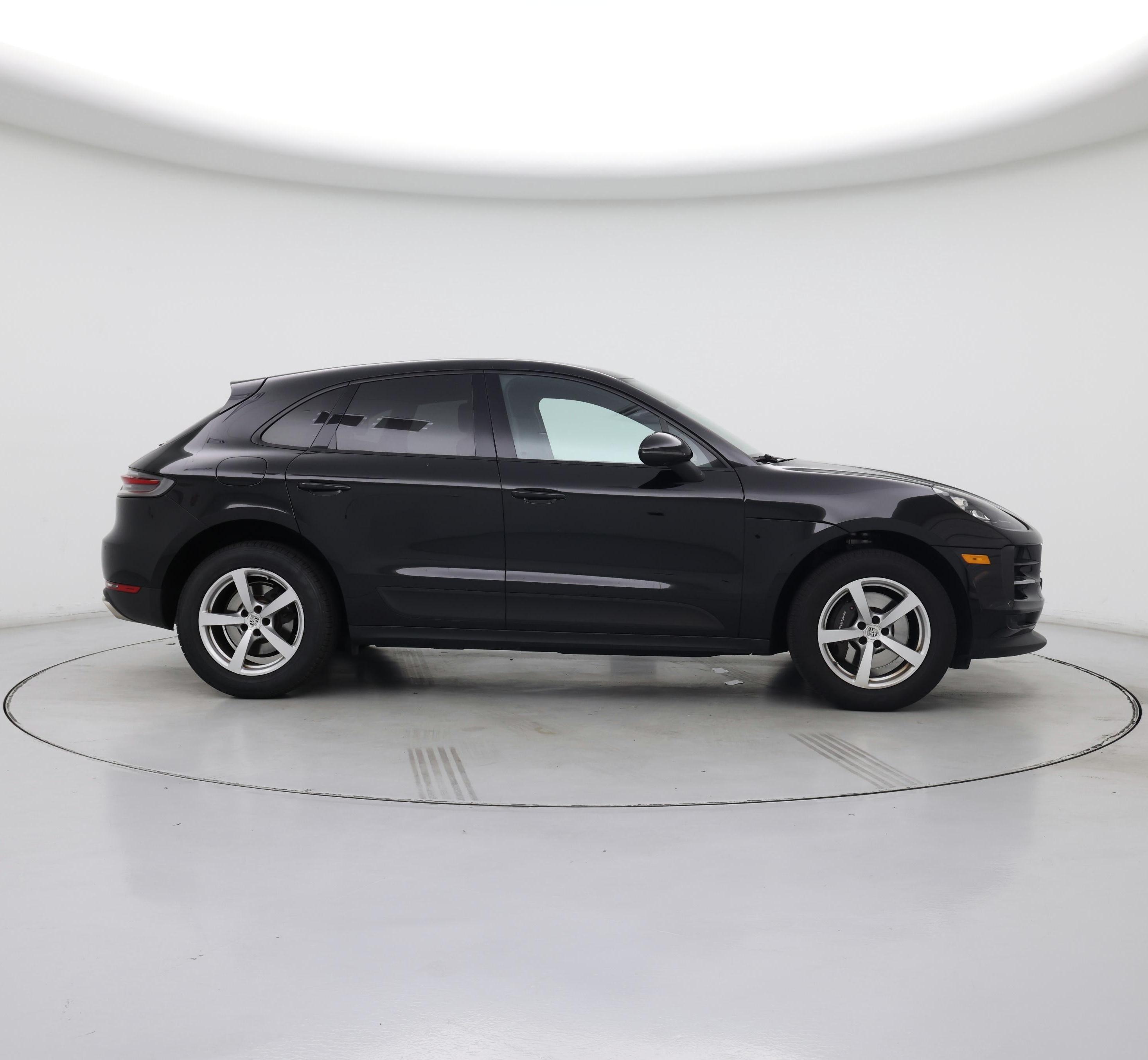 Thumbnail: 2021 Porsche Macan - 7