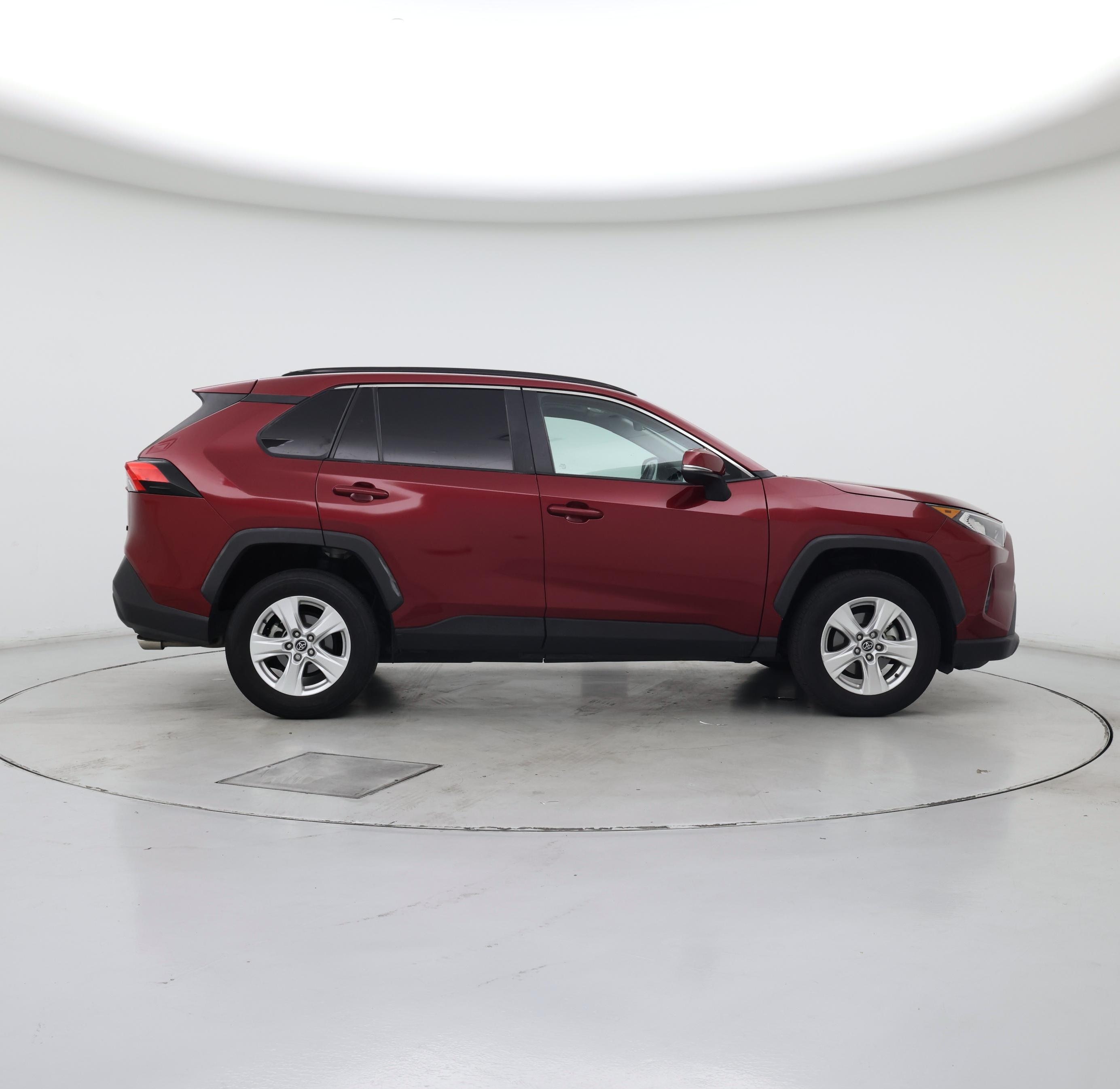 Thumbnail: 2021 Toyota RAV4 - 7