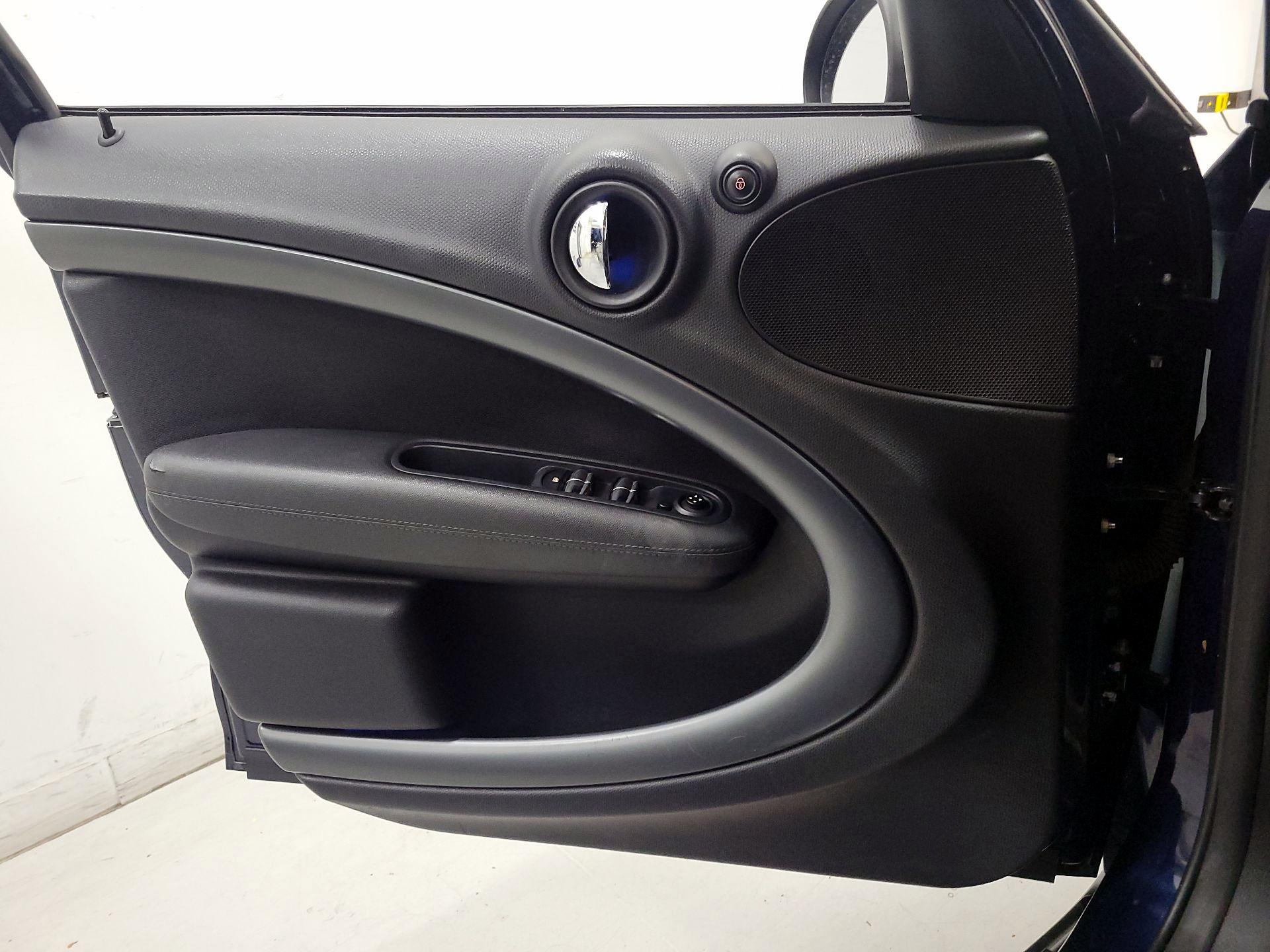 Thumbnail: 2015 MINI Cooper Countryman - 12