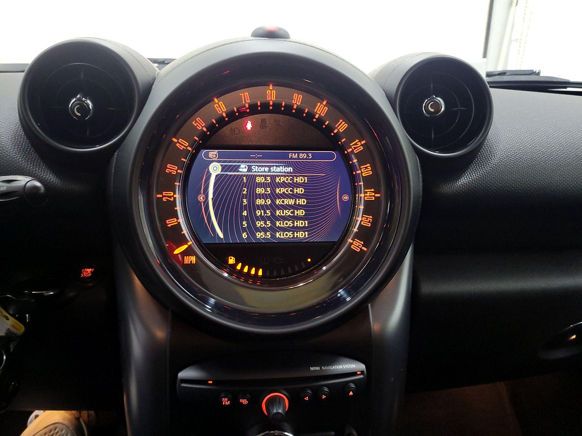 Thumbnail: 2015 MINI Cooper Countryman - 14