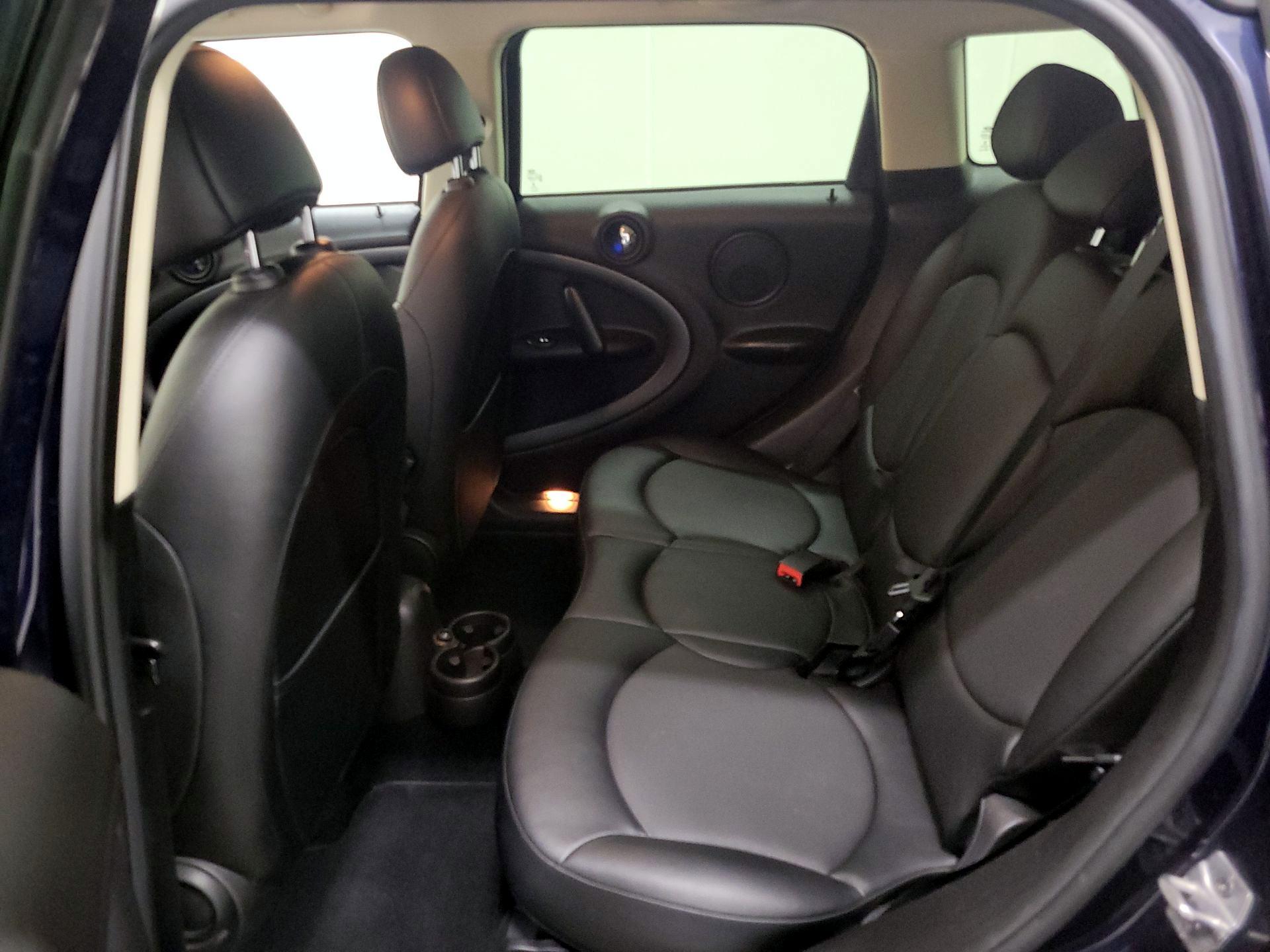 Thumbnail: 2015 MINI Cooper Countryman - 18