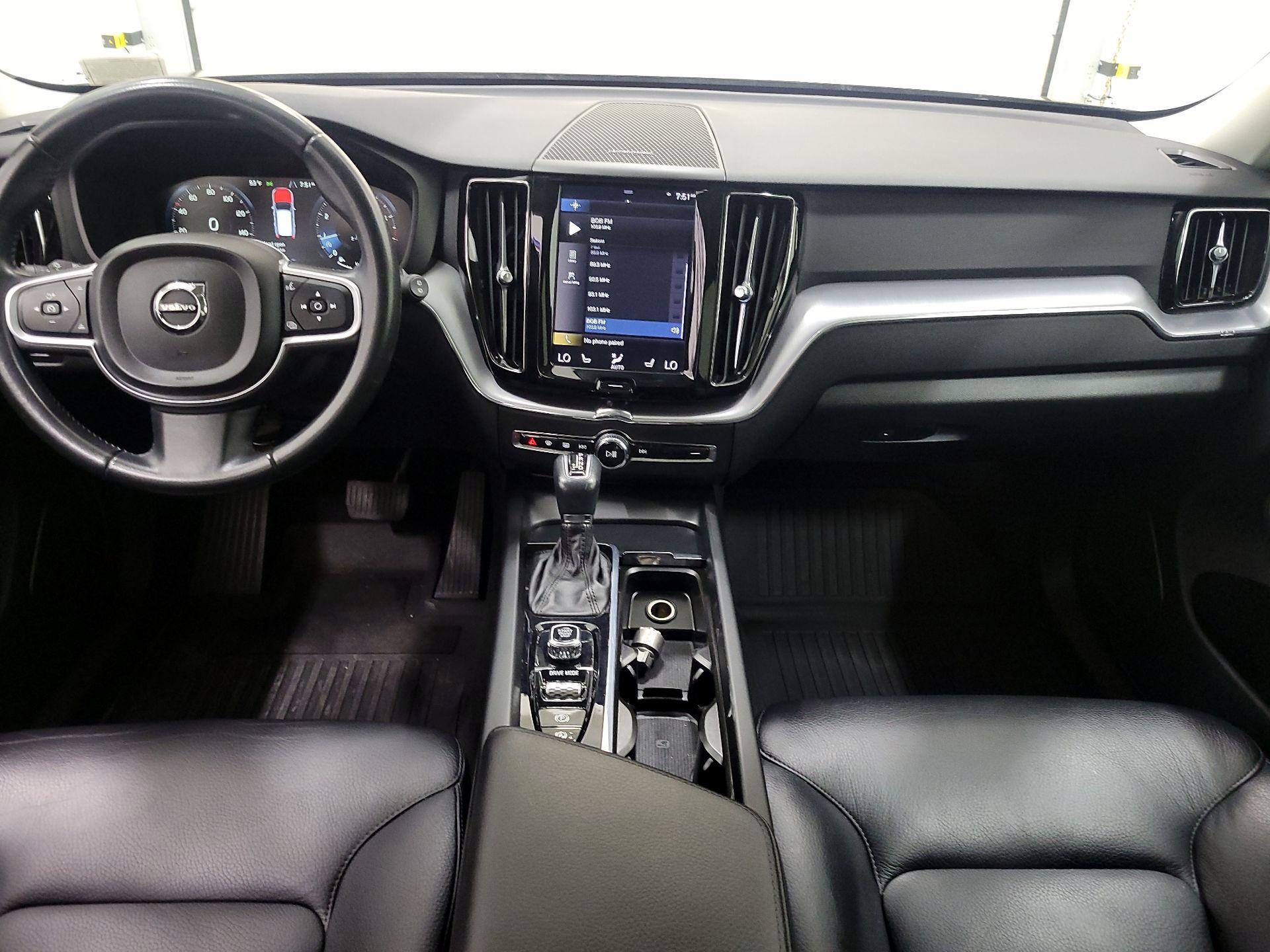 Thumbnail: 2020 Volvo XC60 - 9