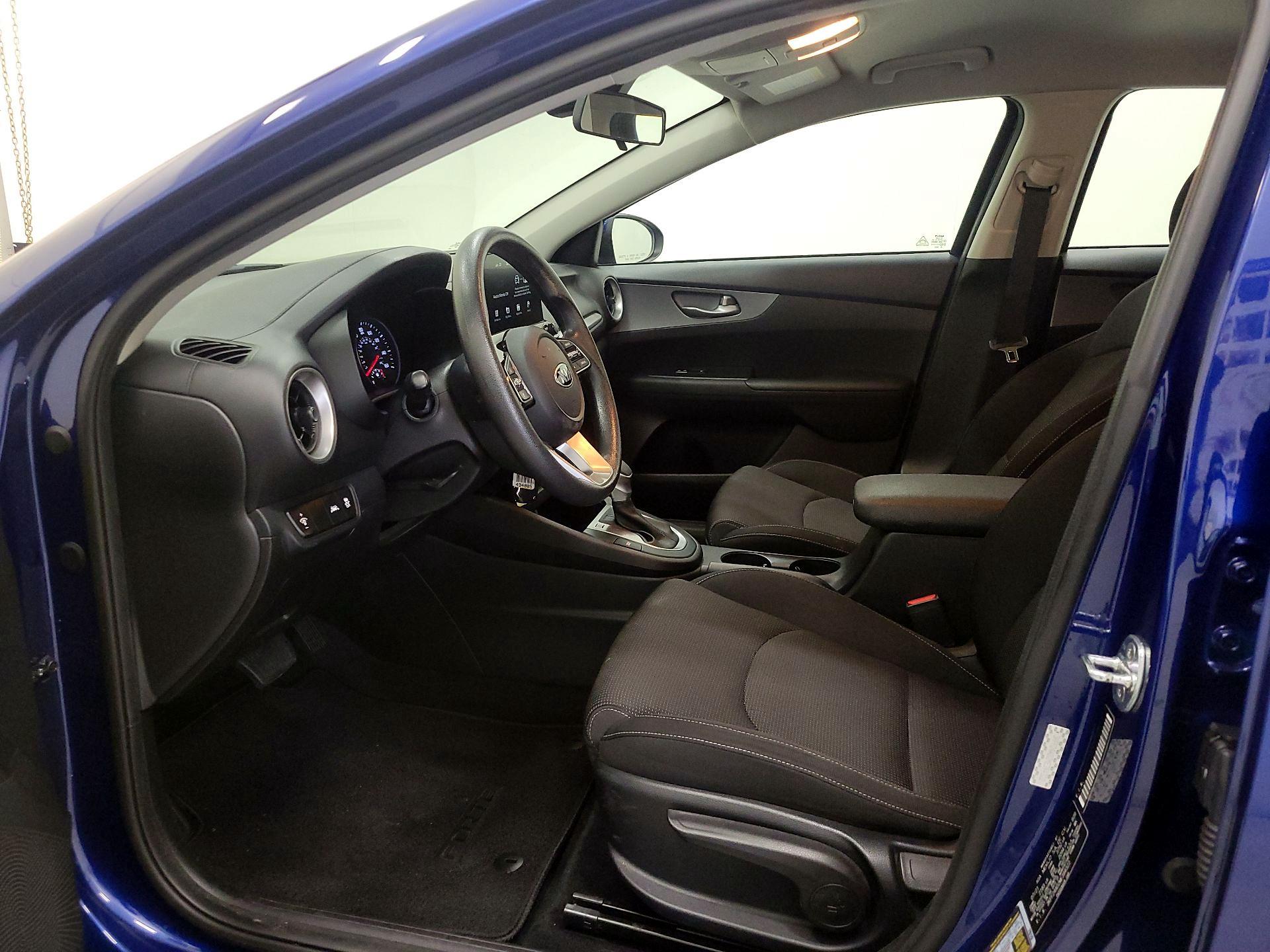 Thumbnail: 2021 Kia Forte - 11