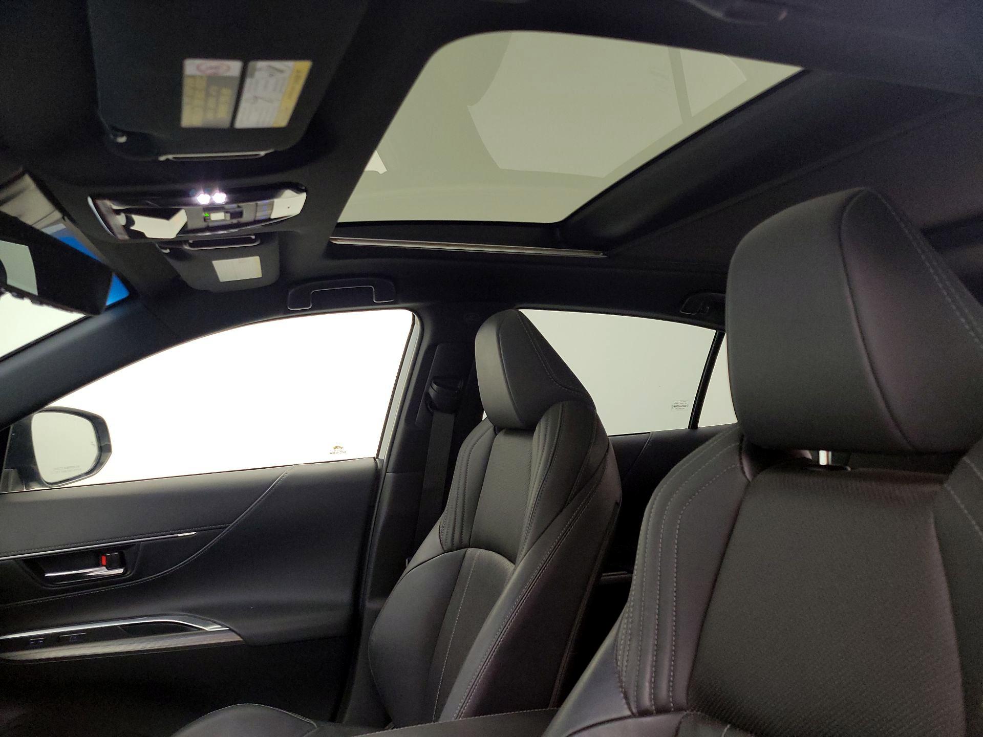 Thumbnail: 2021 Toyota Venza - 20