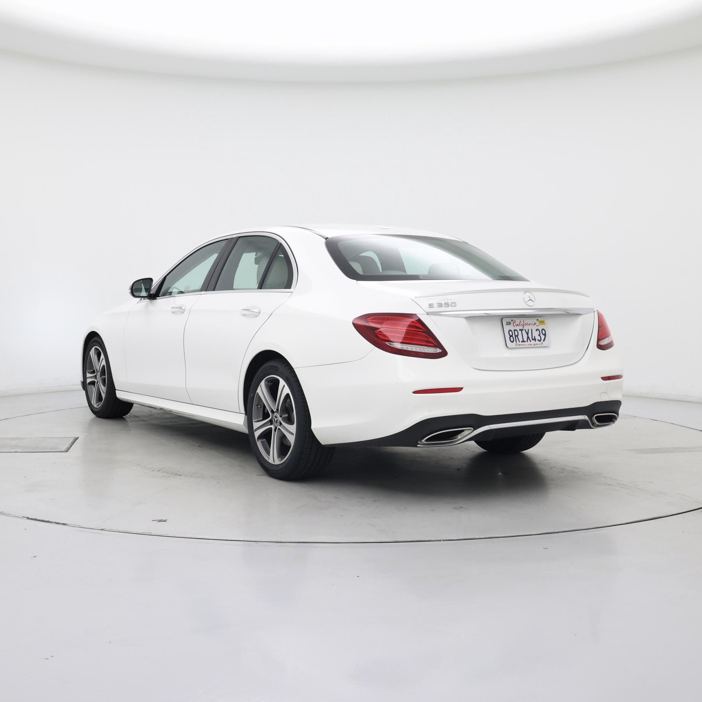 Thumbnail: 2020 Mercedes-Benz E-Class - 2