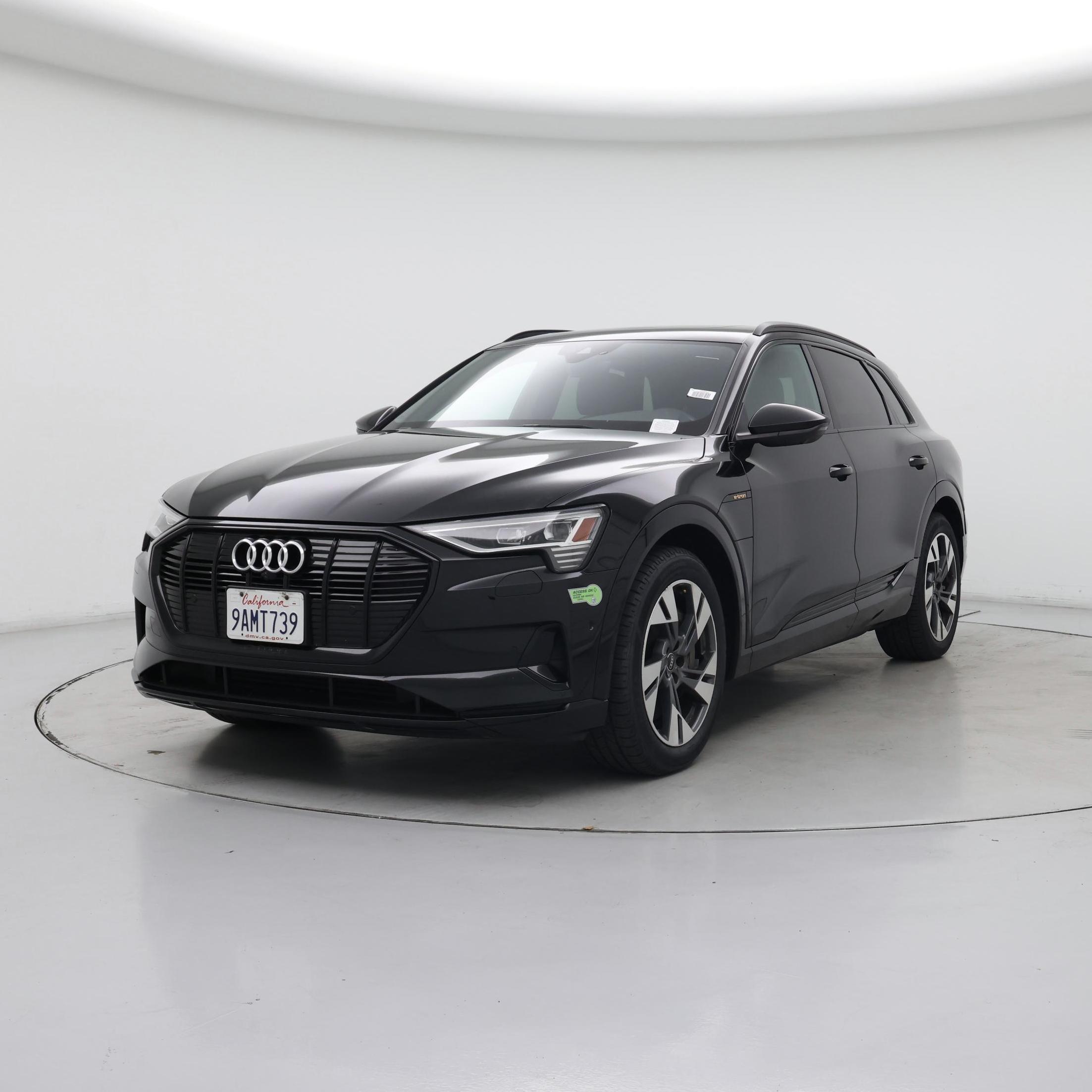 Thumbnail: 2022 Audi e-tron - 4