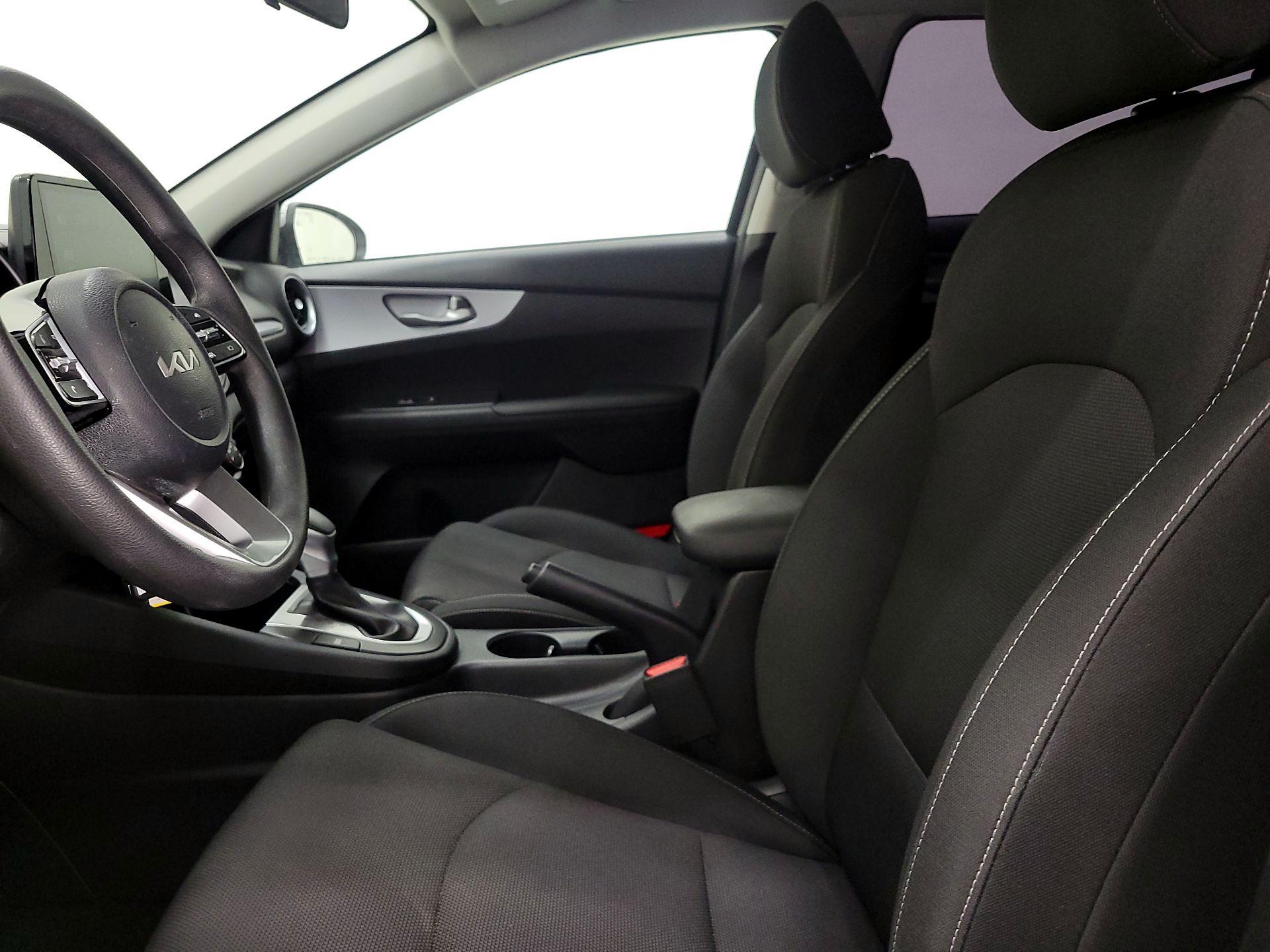 Thumbnail: 2024 Kia Forte - 11
