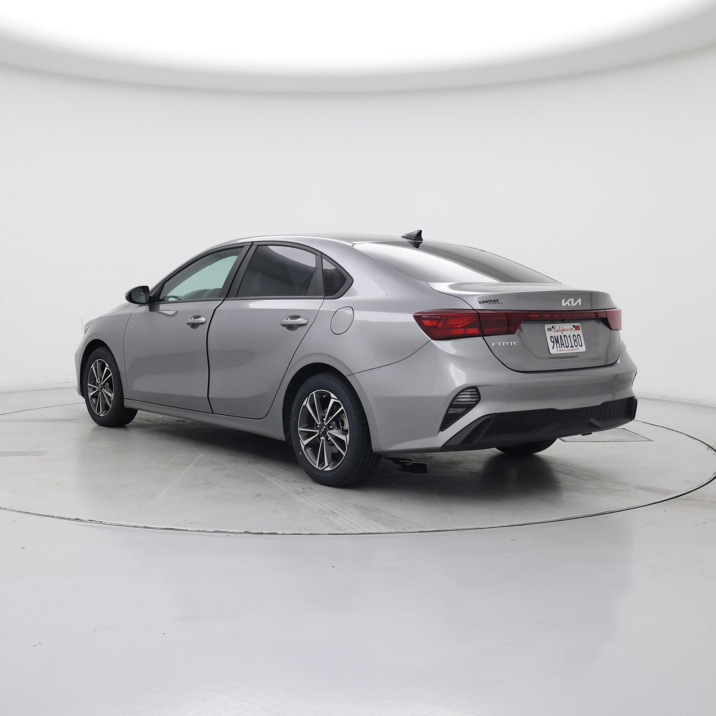 Thumbnail: 2024 Kia Forte - 2