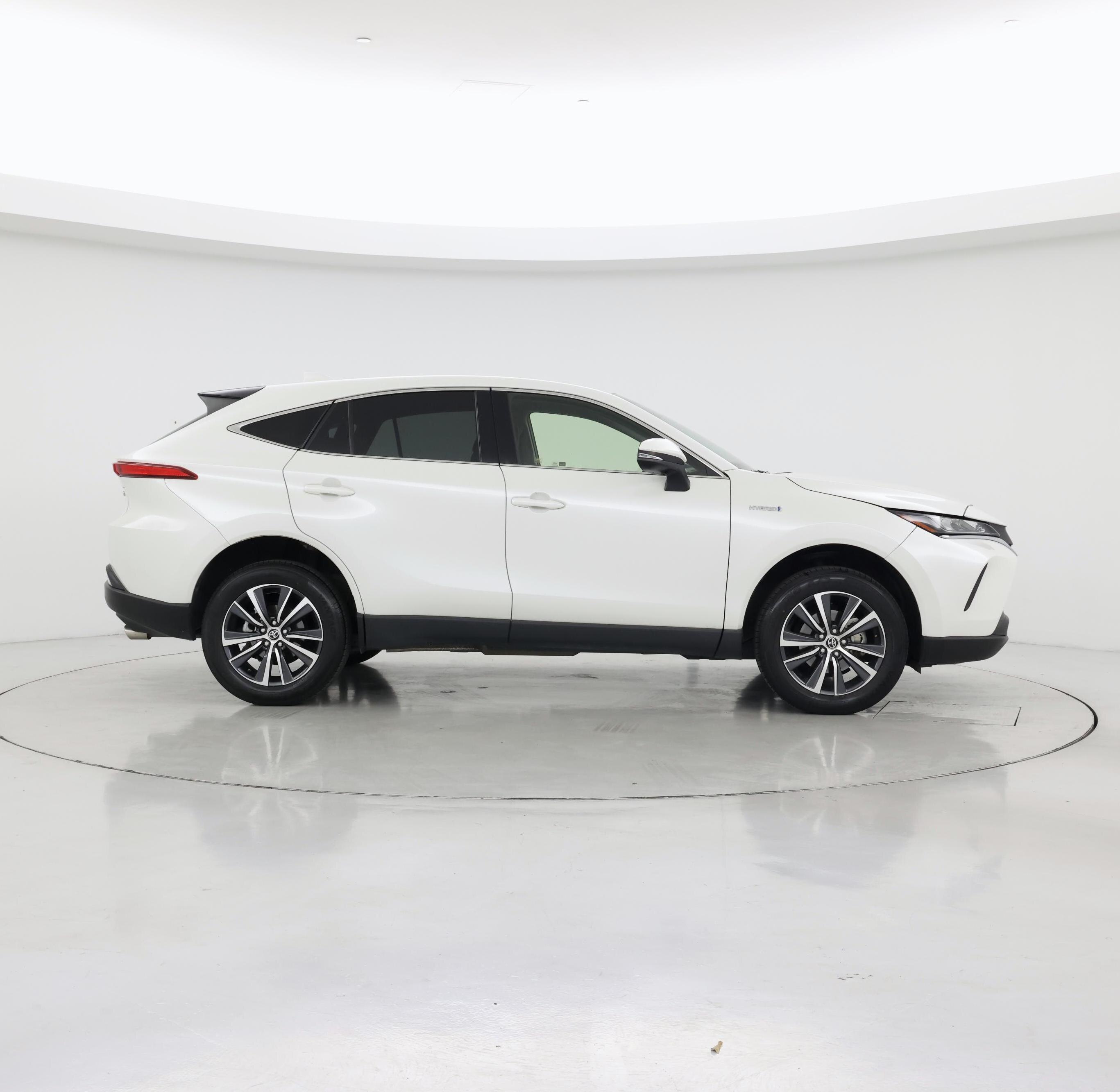 Thumbnail: 2021 Toyota Venza - 7