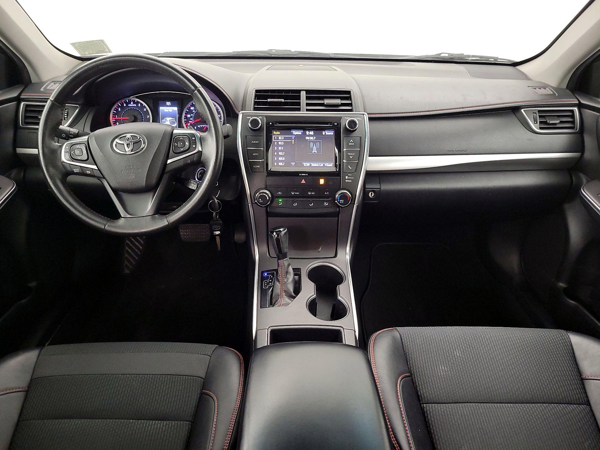 Thumbnail: 2017 Toyota Camry - 9