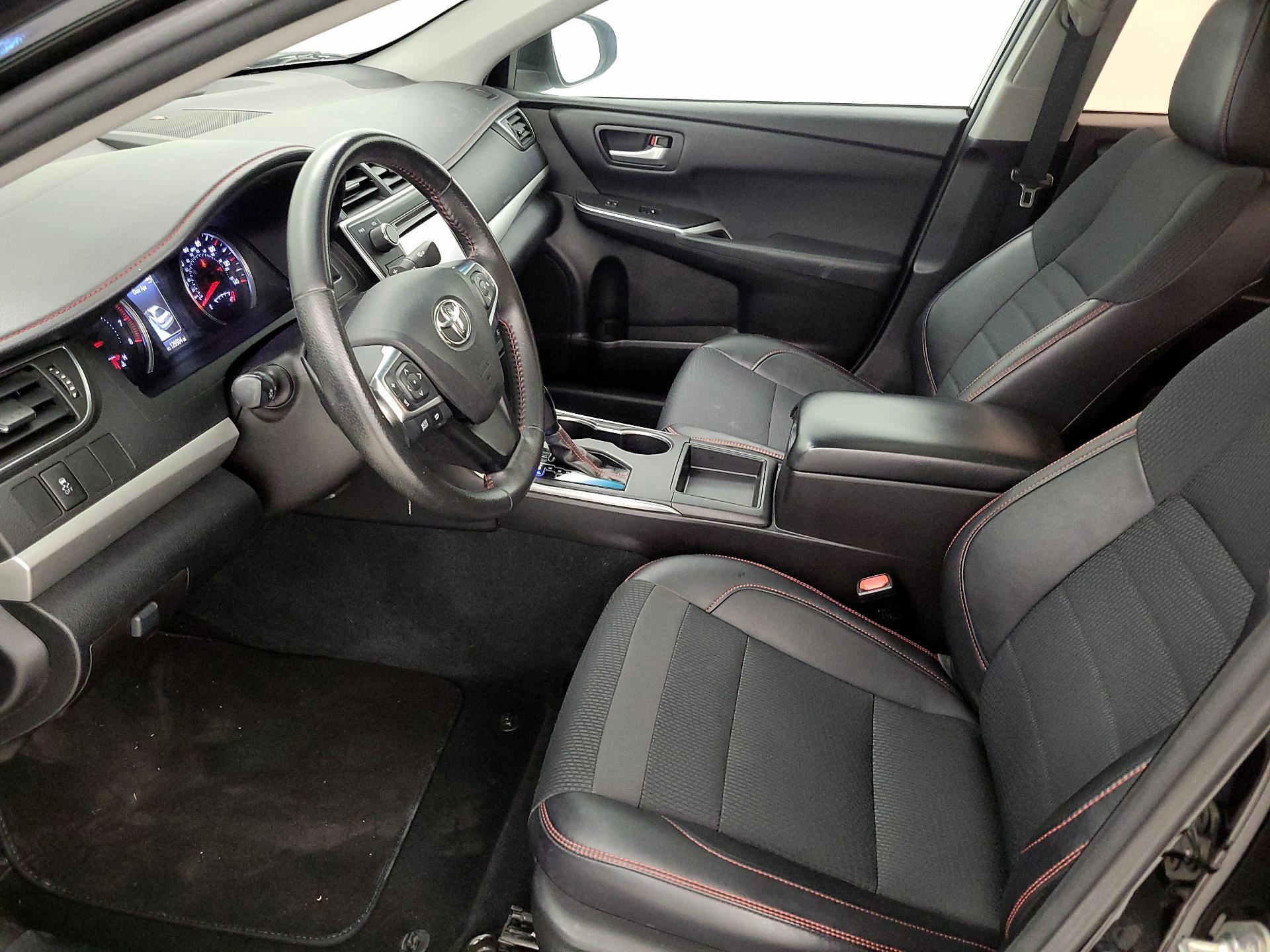 Thumbnail: 2017 Toyota Camry - 11