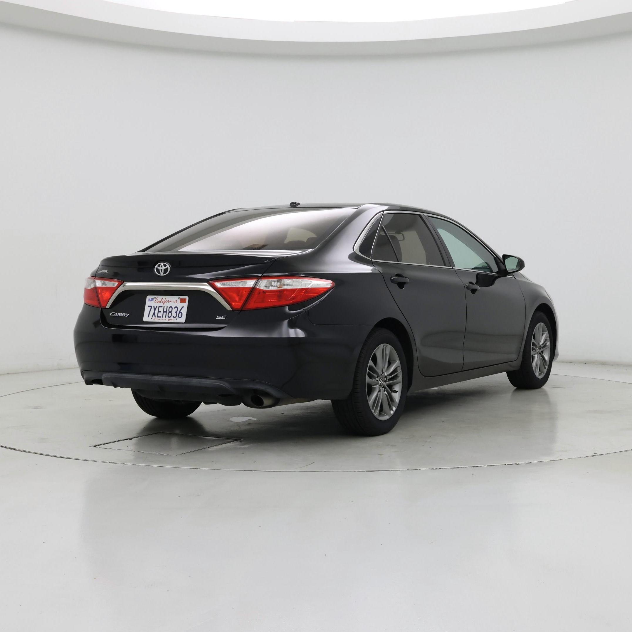 Thumbnail: 2017 Toyota Camry - 8