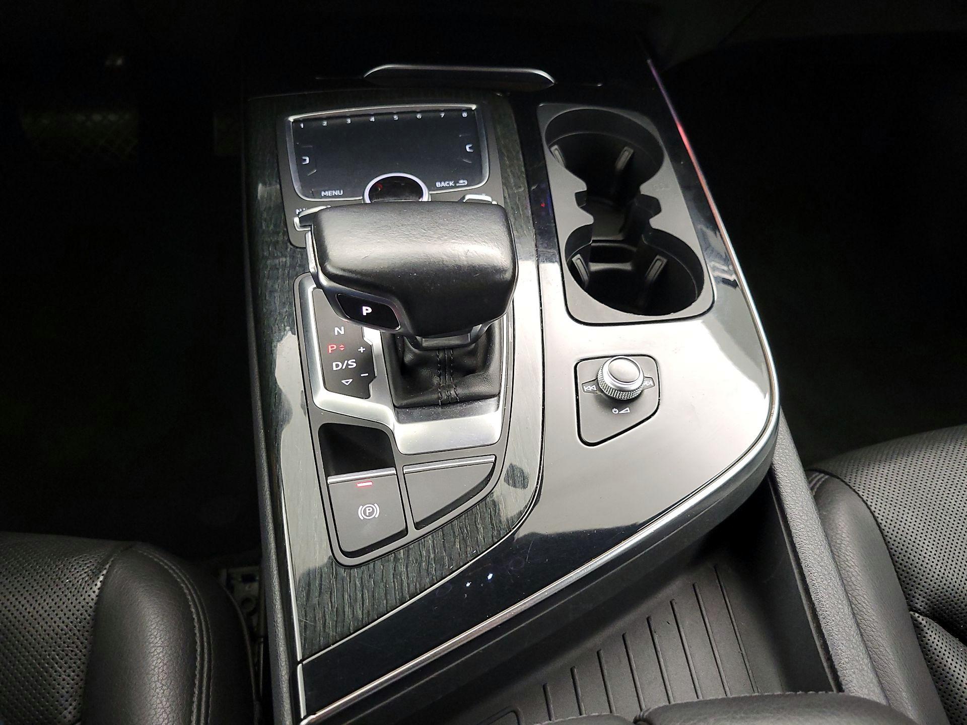 Thumbnail: 2017 Audi Q7 - 18