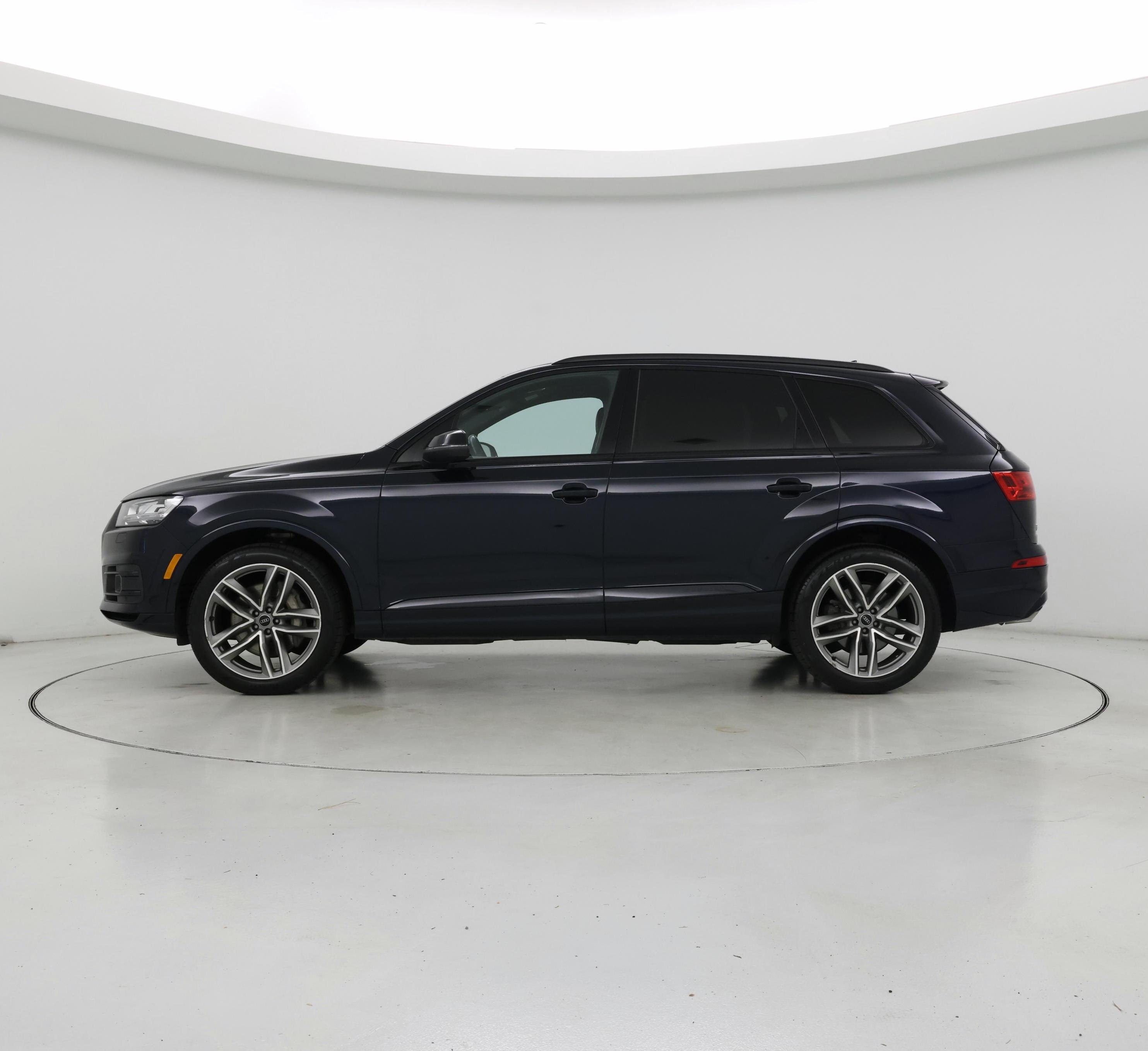 Thumbnail: 2017 Audi Q7 - 3