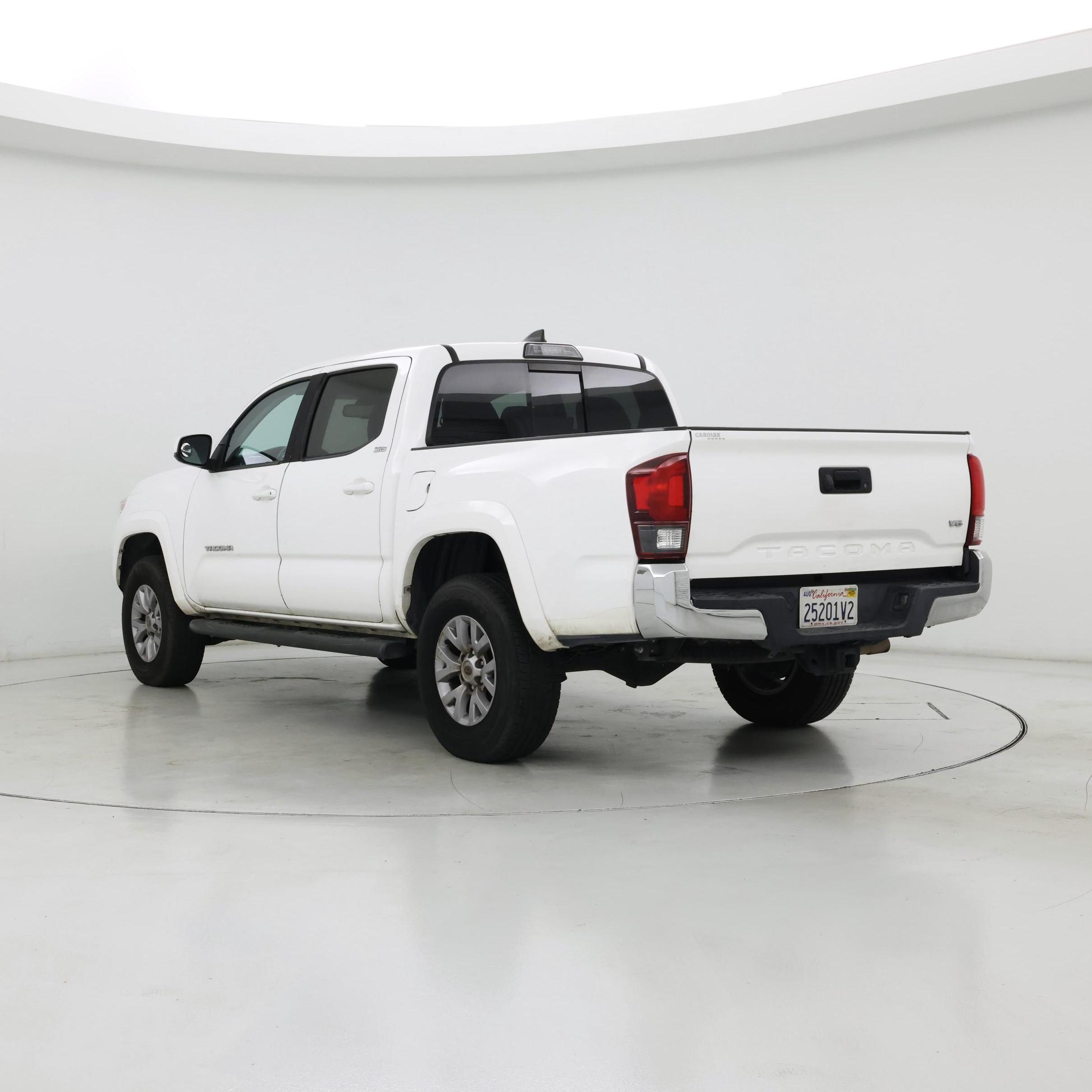 Thumbnail: 2019 Toyota Tacoma - 2