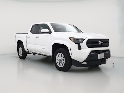White 2024 Toyota Tacoma SR5