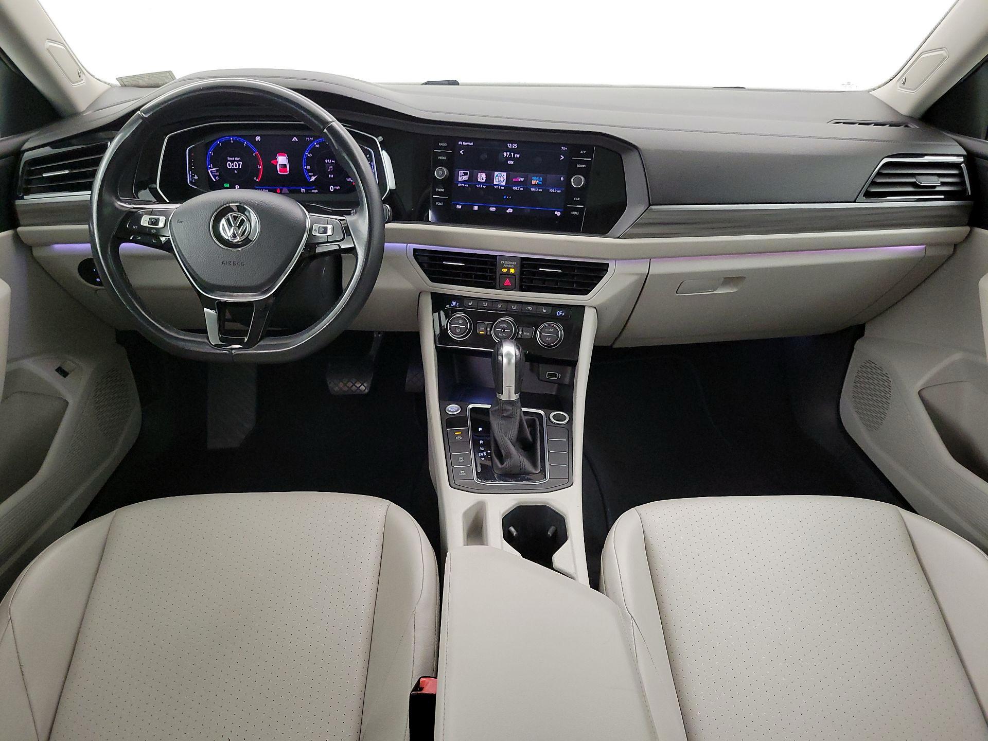 Thumbnail: 2019 Volkswagen Jetta - 9