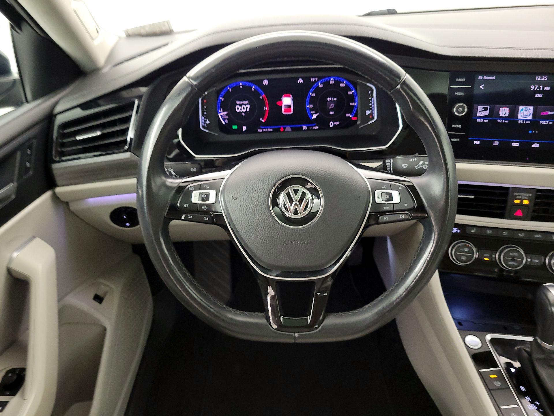 Thumbnail: 2019 Volkswagen Jetta - 10