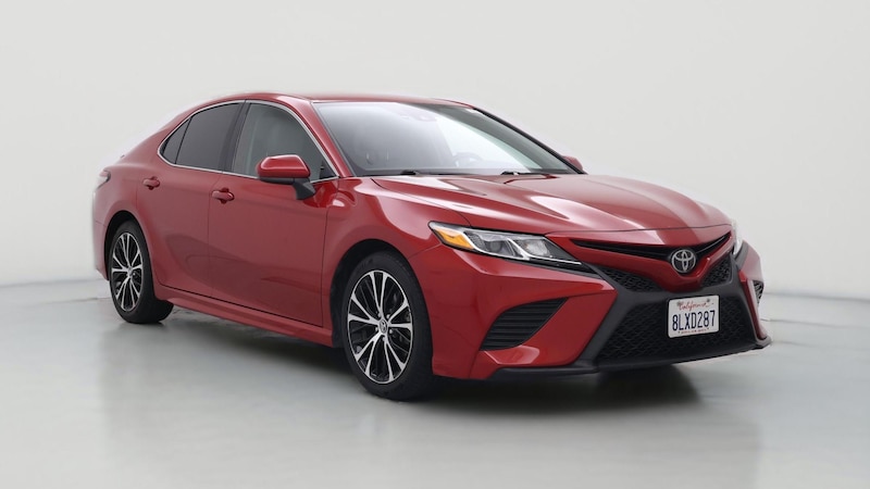 2019 Toyota Camry SE Hero Image