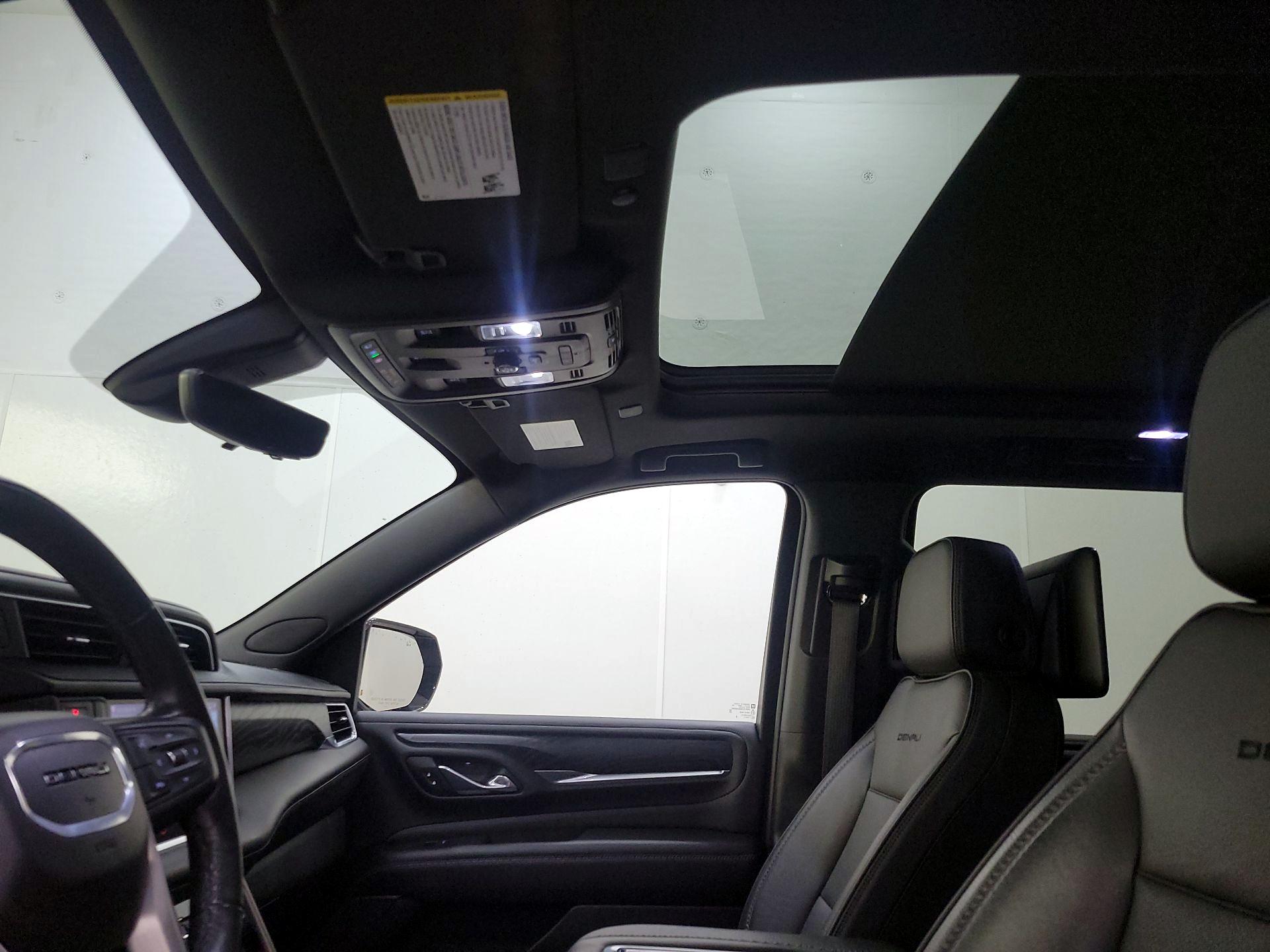 Thumbnail: 2021 GMC Yukon XL - 20