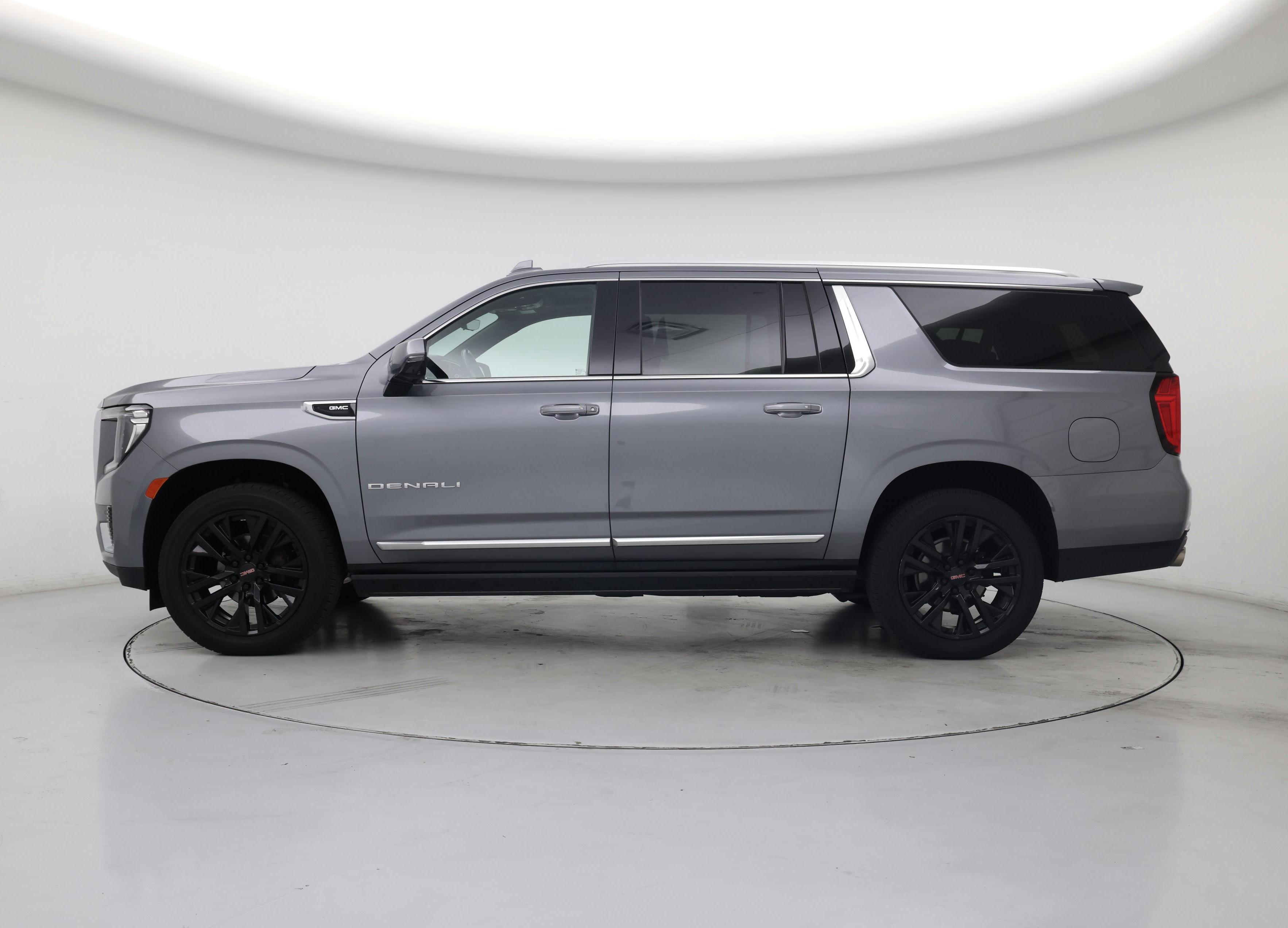 Thumbnail: 2021 GMC Yukon XL - 3