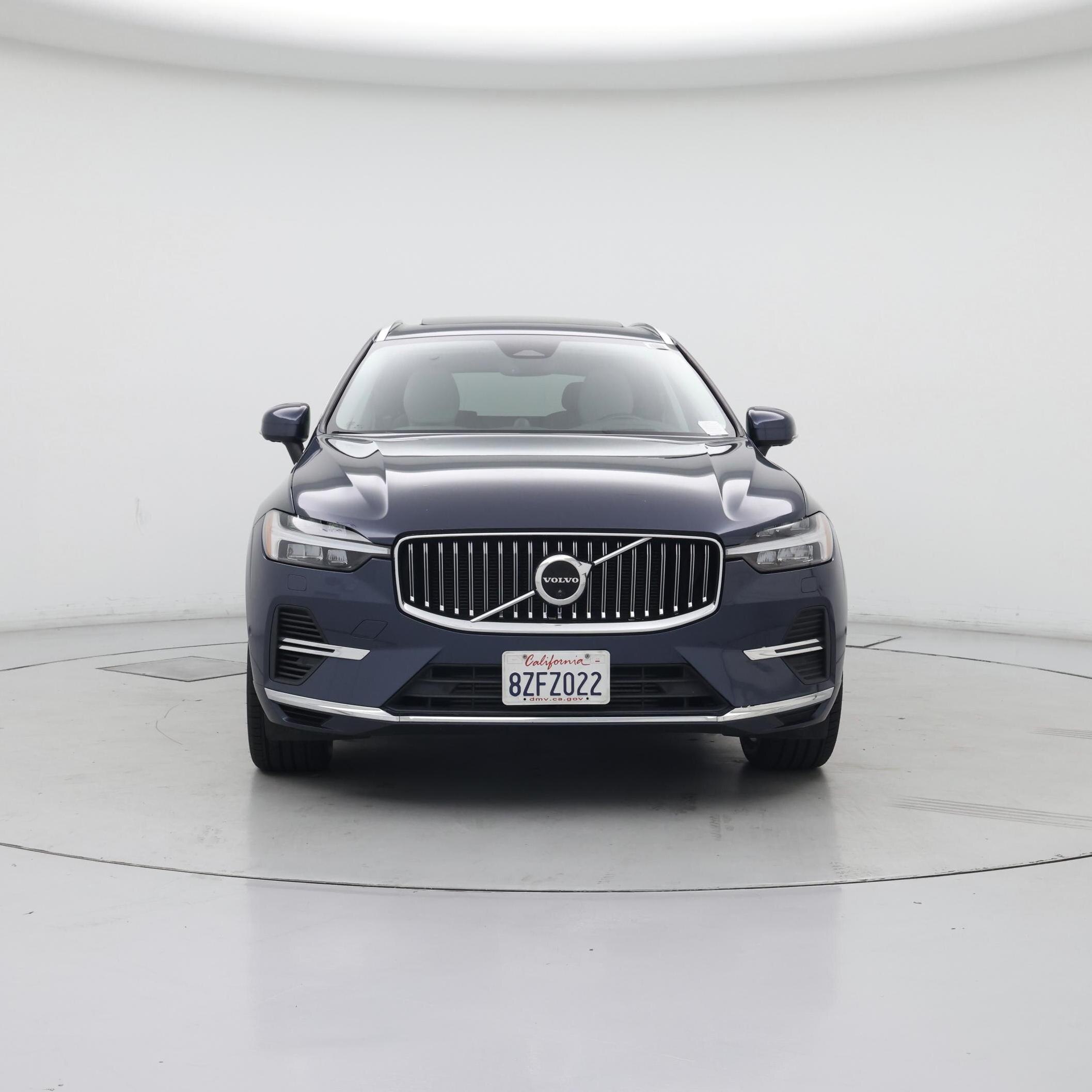 Thumbnail: 2022 Volvo XC60 - 5