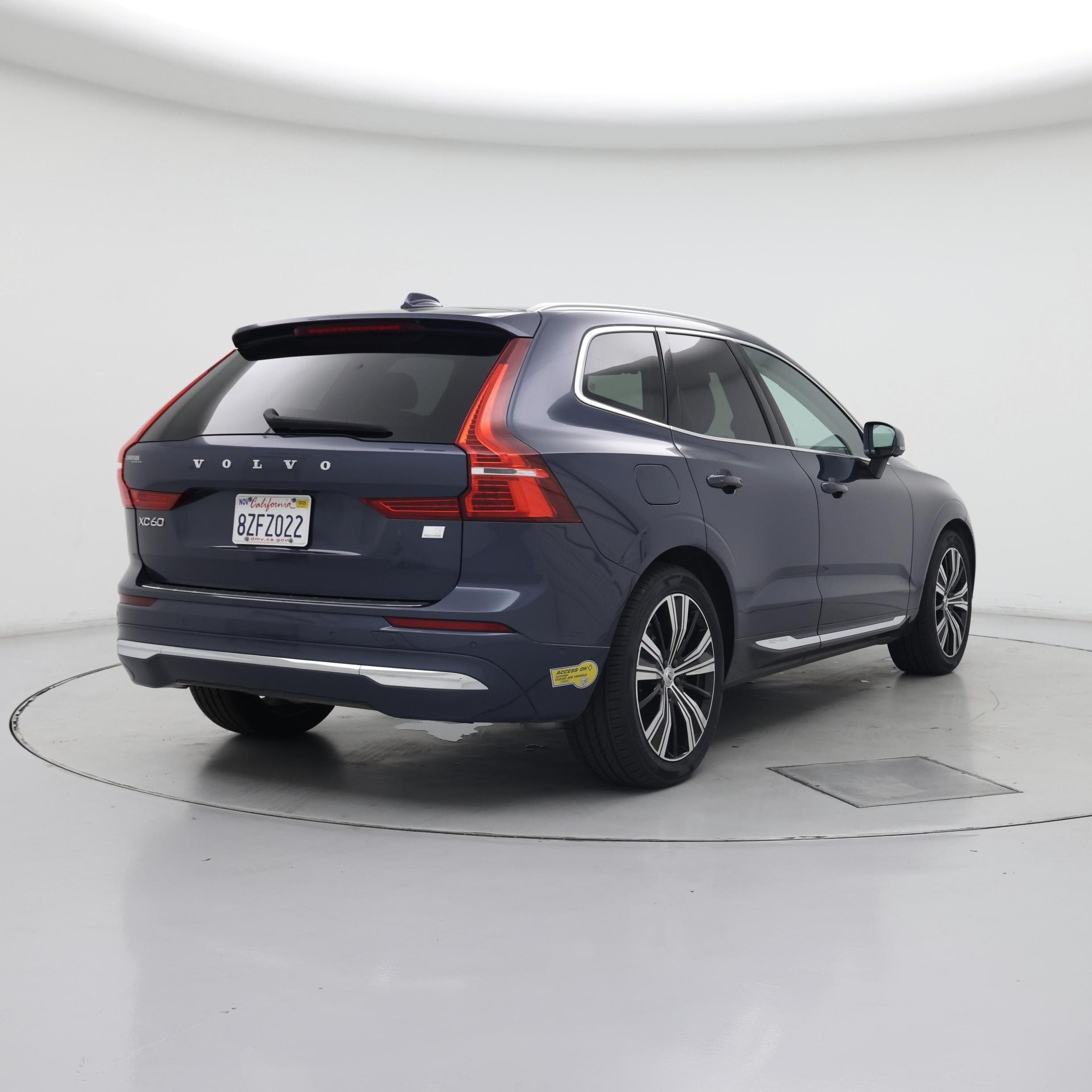 Thumbnail: 2022 Volvo XC60 - 8