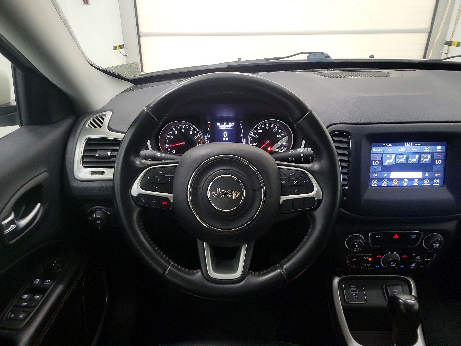 Thumbnail: 2019 Jeep Compass - 10