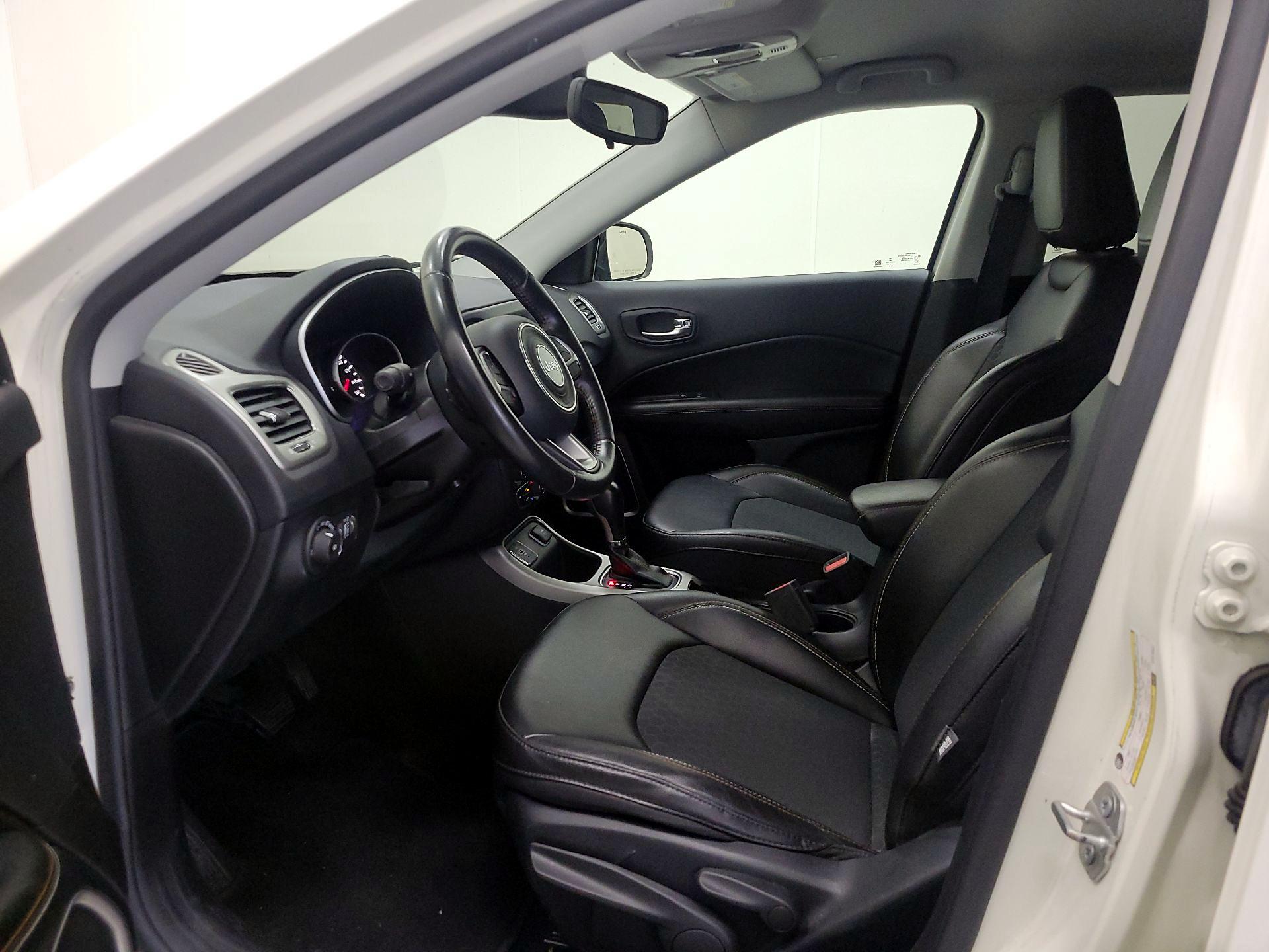 Thumbnail: 2019 Jeep Compass - 11