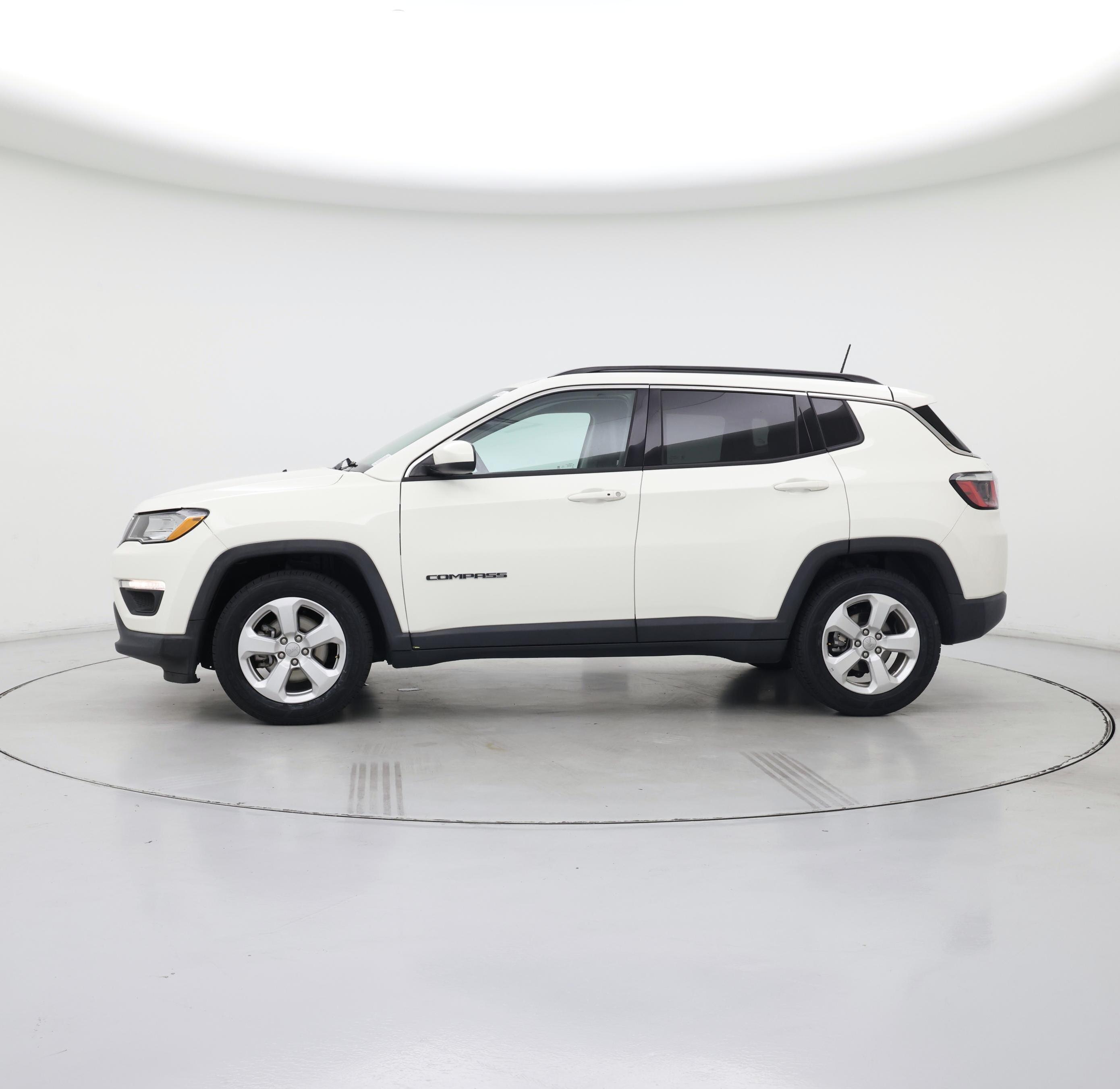 Thumbnail: 2019 Jeep Compass - 3