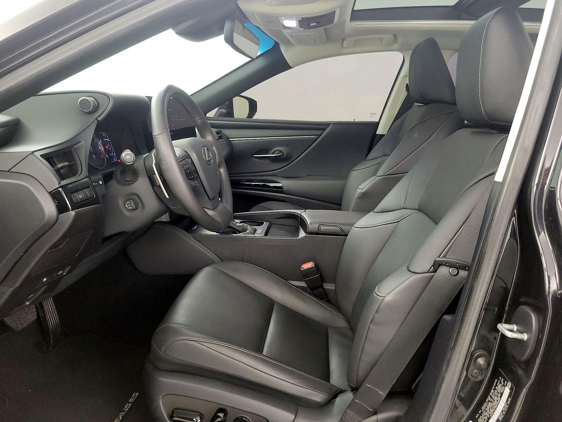 Thumbnail: 2024 Lexus ES - 11
